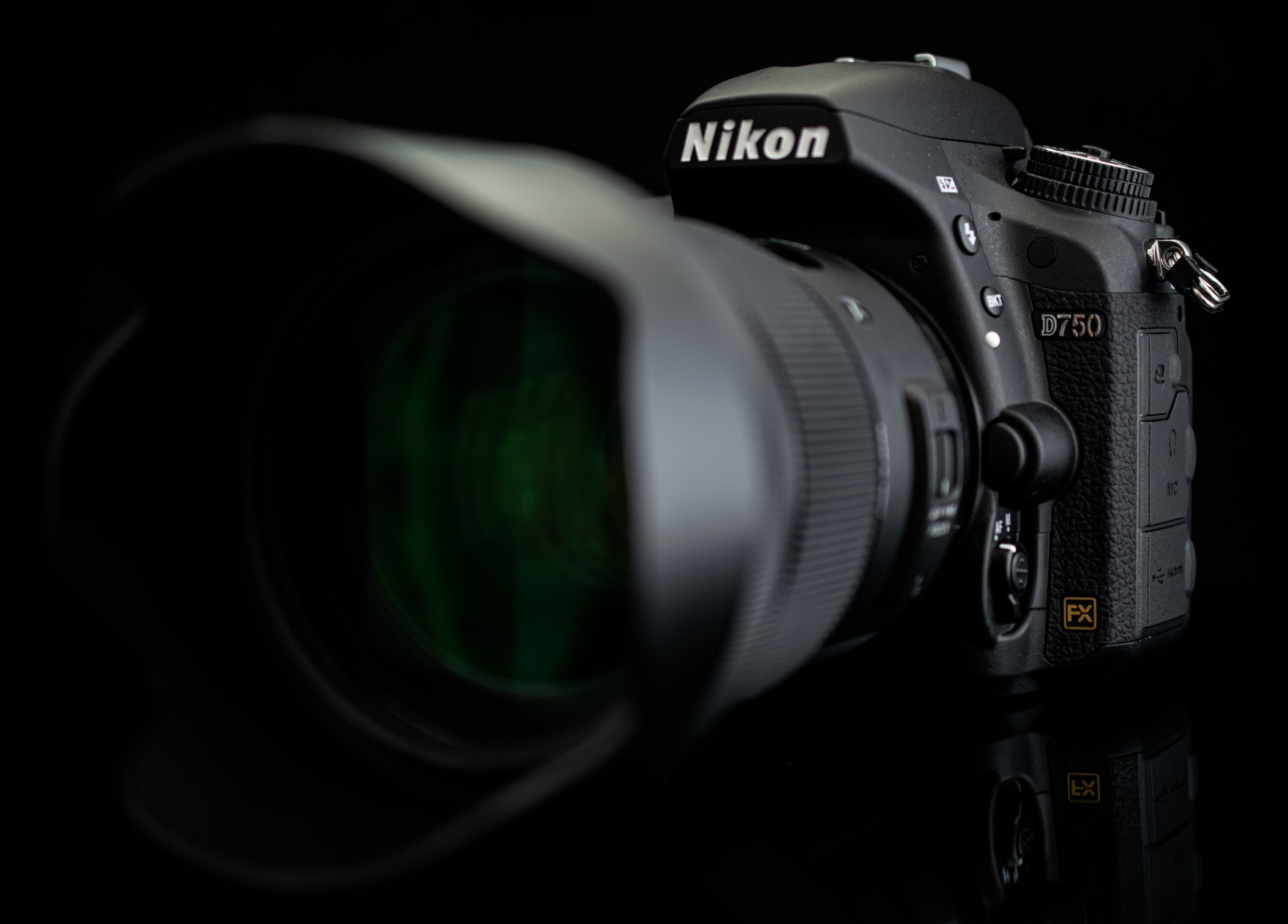 超美品　Nikon ニコン　D750 ショット数300程度 デジタル一眼レフカメラ「ニコン D750」を発売 | ニュース