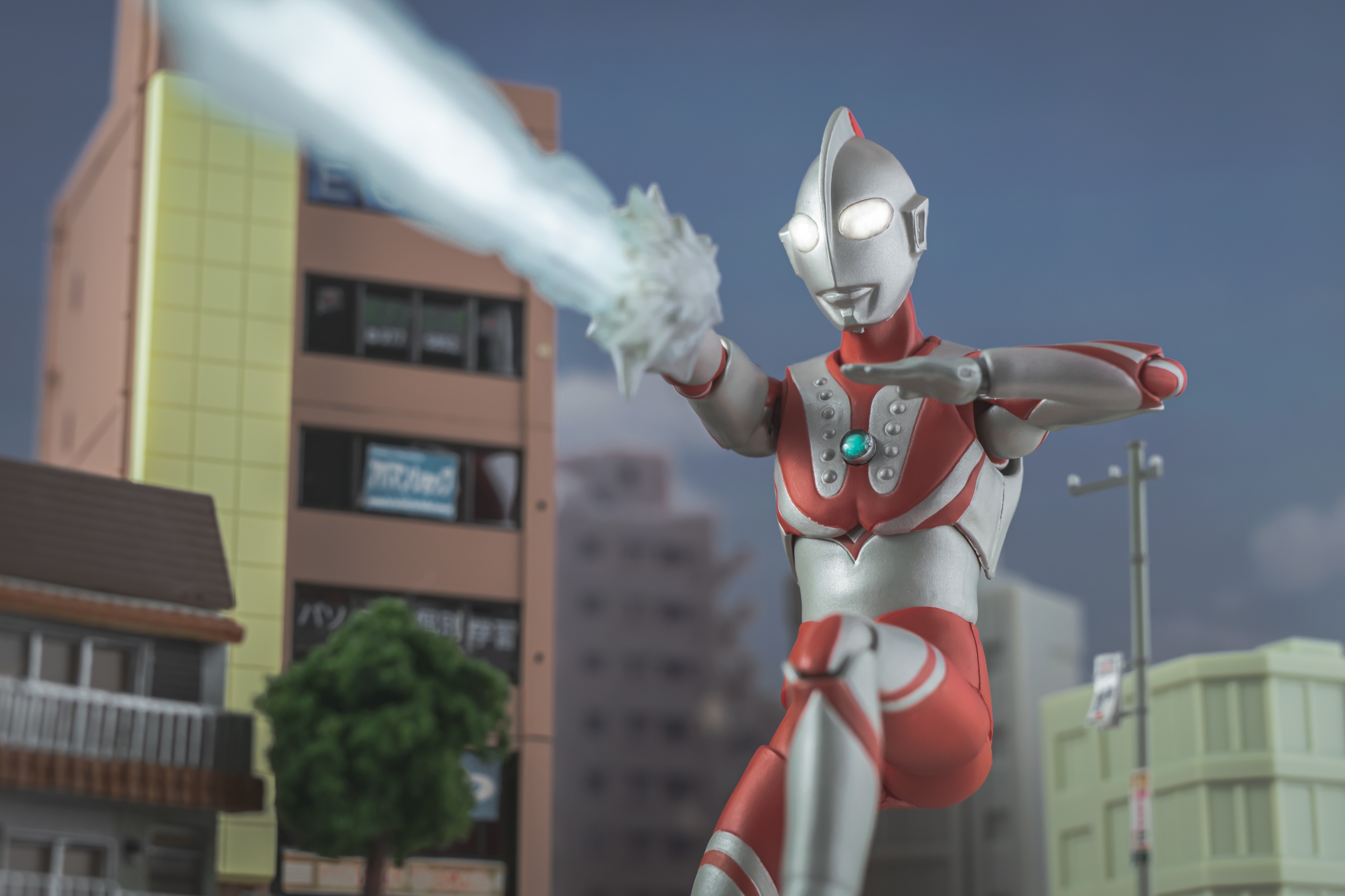 レビュー】S.H.figuarts ゾフィー : 関節フィギュア庫