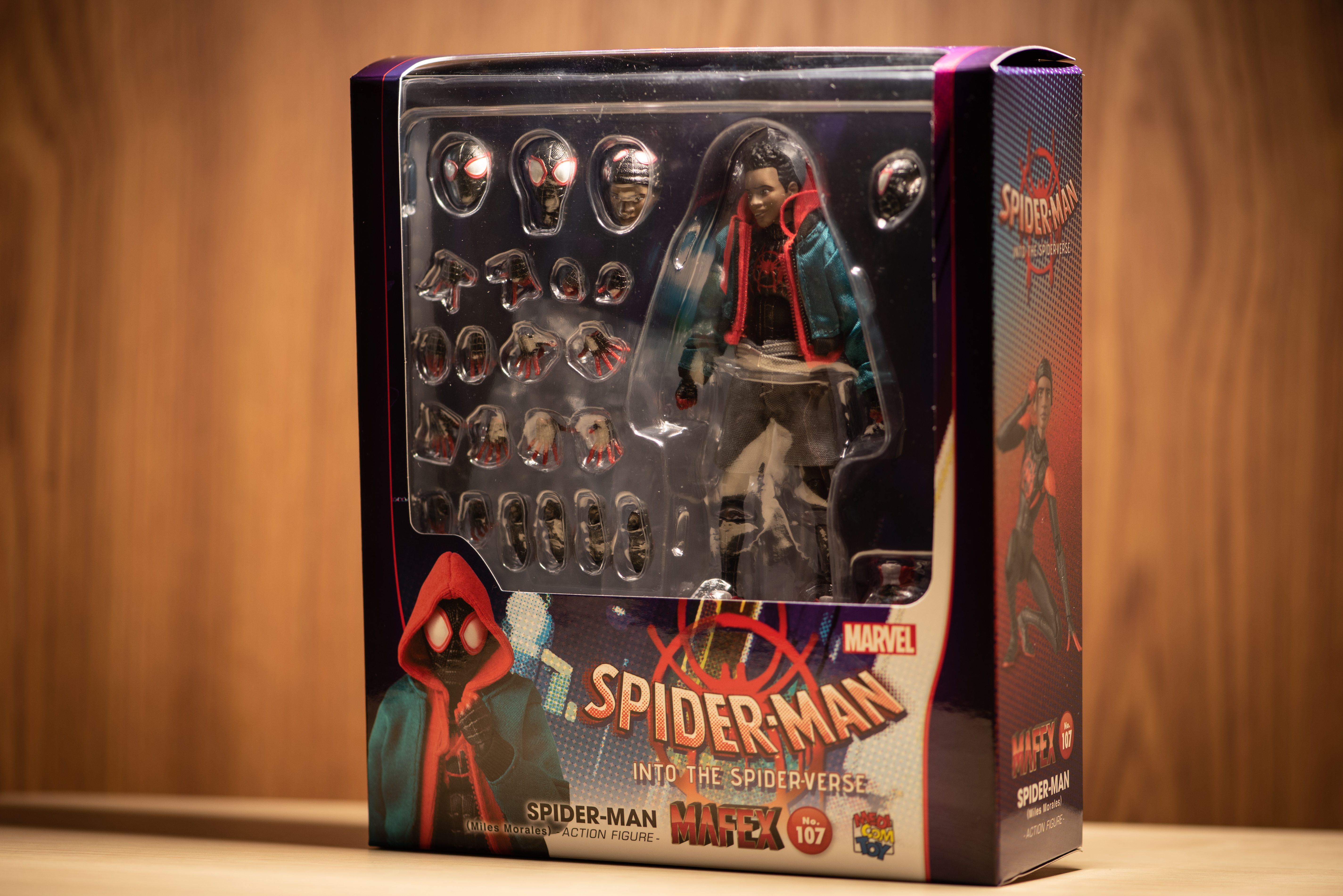 MAFEX スパイダーマン マイルズ モラレス フィギュア / SPIDER