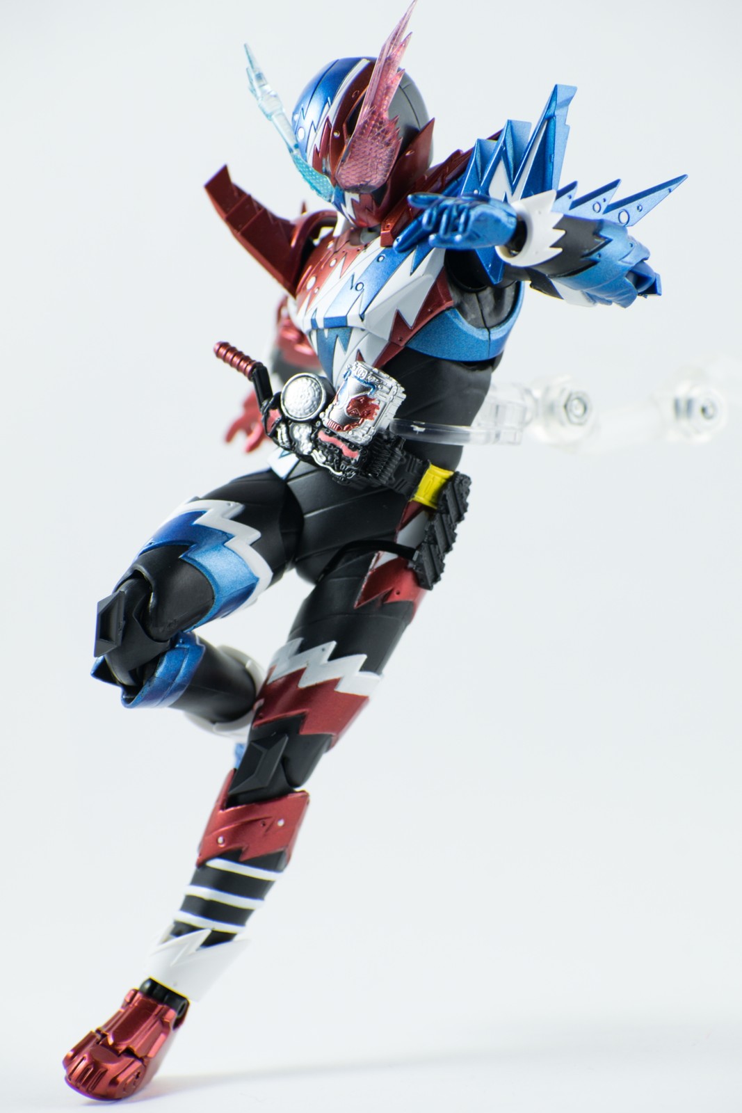 レビュー】S.H.figuarts 仮面ライダービルド ラビットタンク