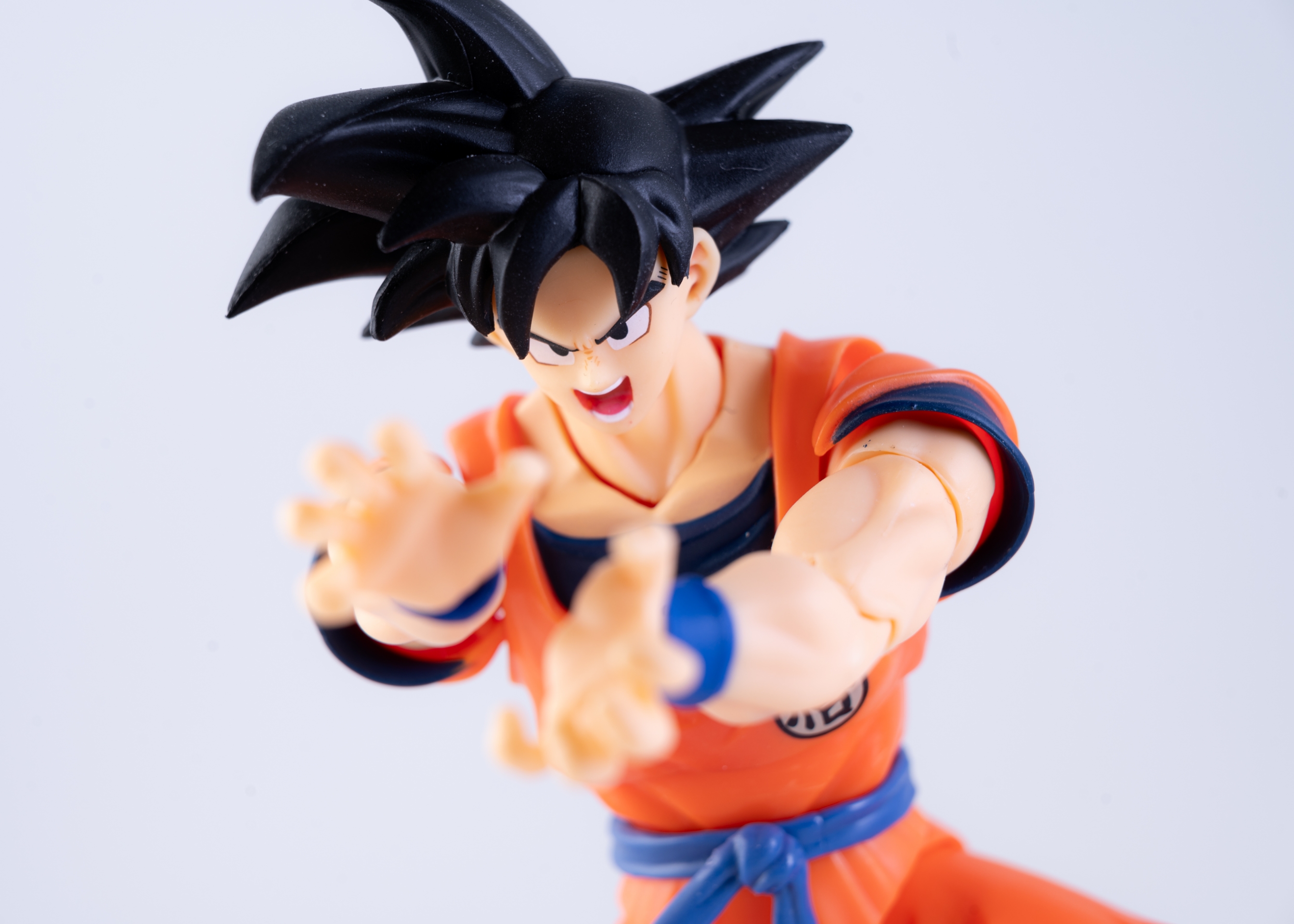 壊れてる悟空のフィギュア ドラゴンボールZ】S.H.フィギュアーツ『スーパーサイヤ人孫悟空