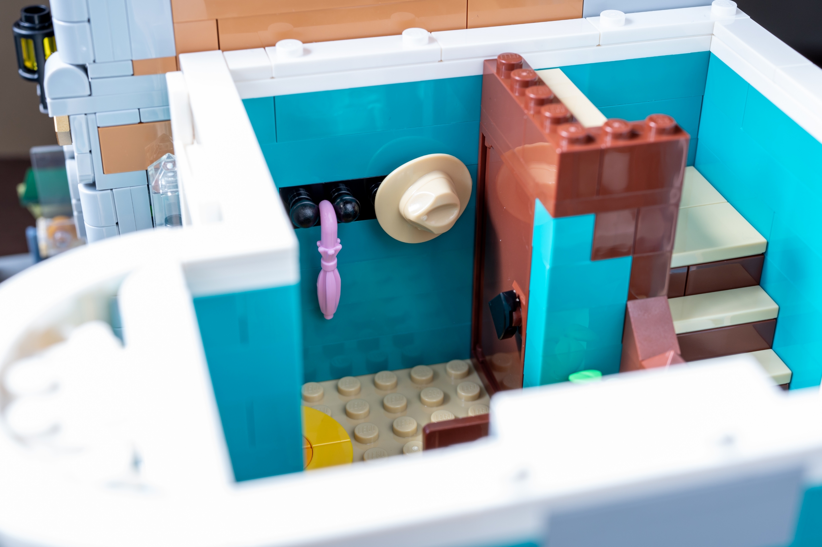 レビュー】レゴクリエイター エキスパート 街の本屋 10270 : 関節