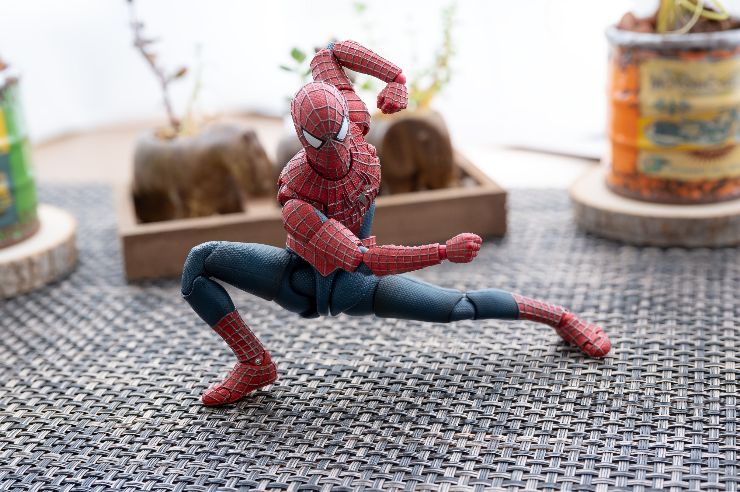 SHFiguarts フレンドリー・ネイバーフッド・スパイダーマン Amazon.com: TAMASHII NATIONS - Spider-Man: No Way Home - The