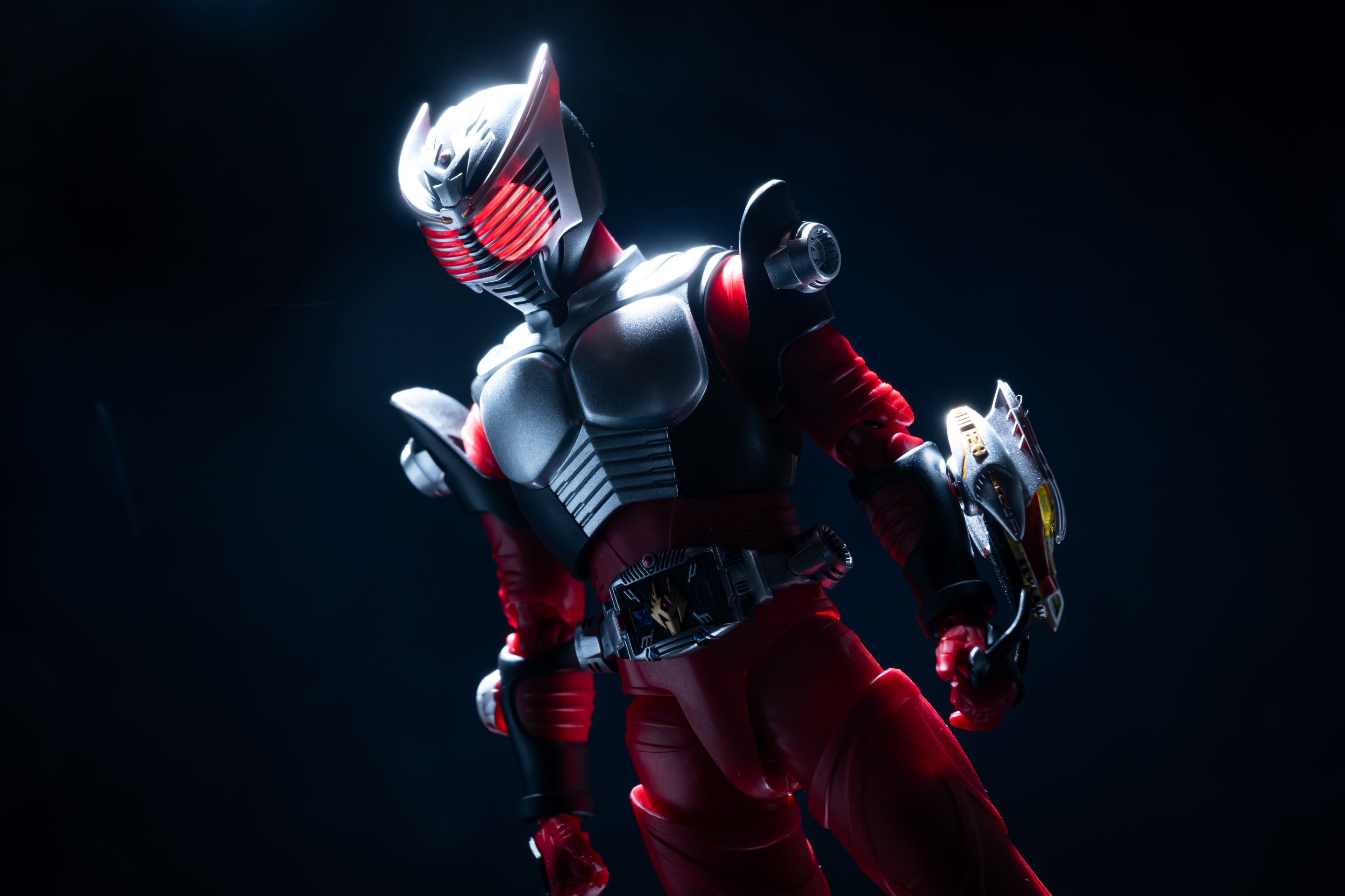 真骨彫　仮面ライダー龍騎 S.H.Figuarts（真骨彫製法） 仮面ライダー龍騎 | 魂ウェブ