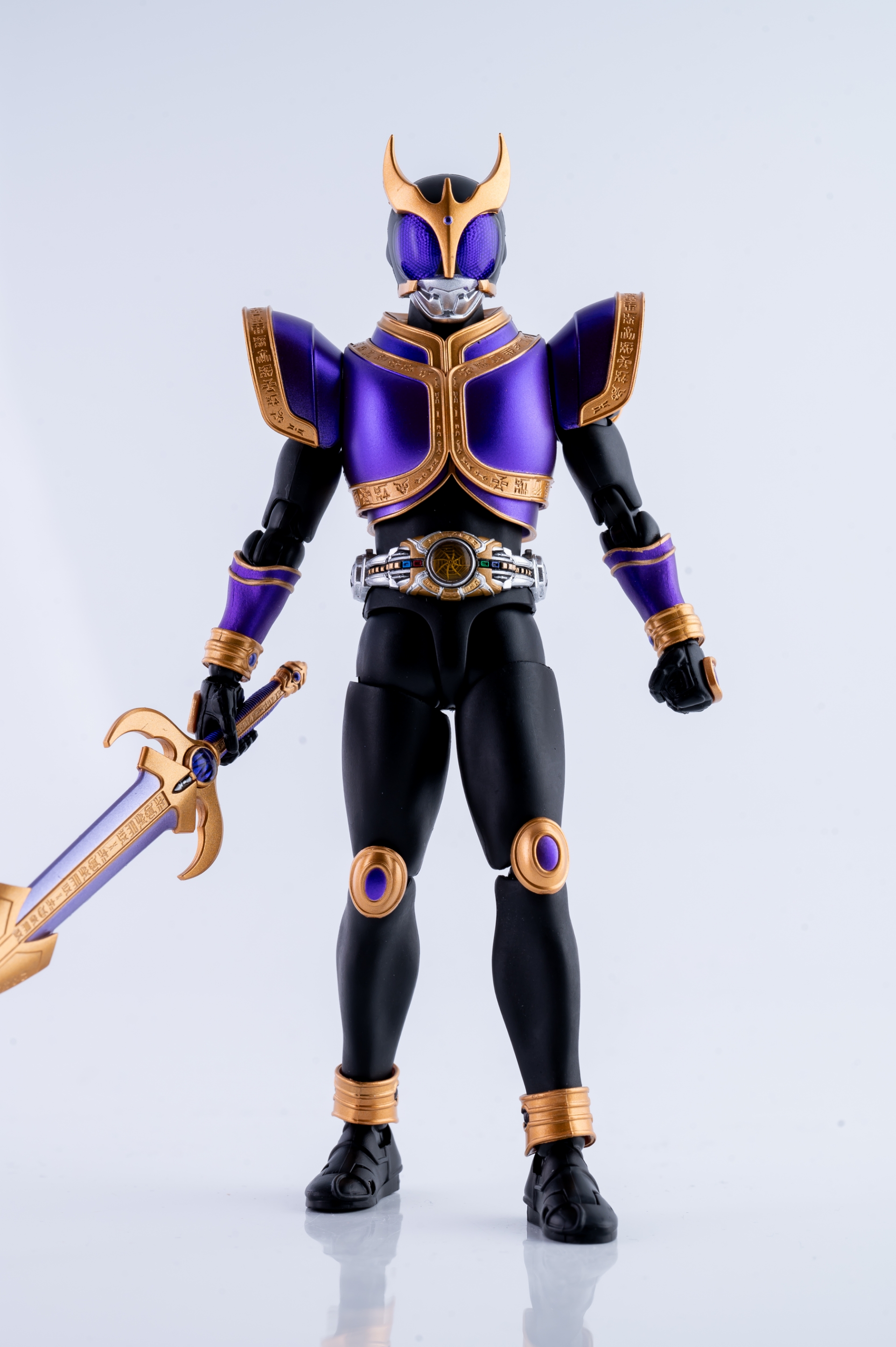 【即日発送】真骨彫製法　仮面ライダークウガ　ライジングタイタン レビュー】S.H.figuarts 仮面ライダークウガ ライジングタイタン 真骨