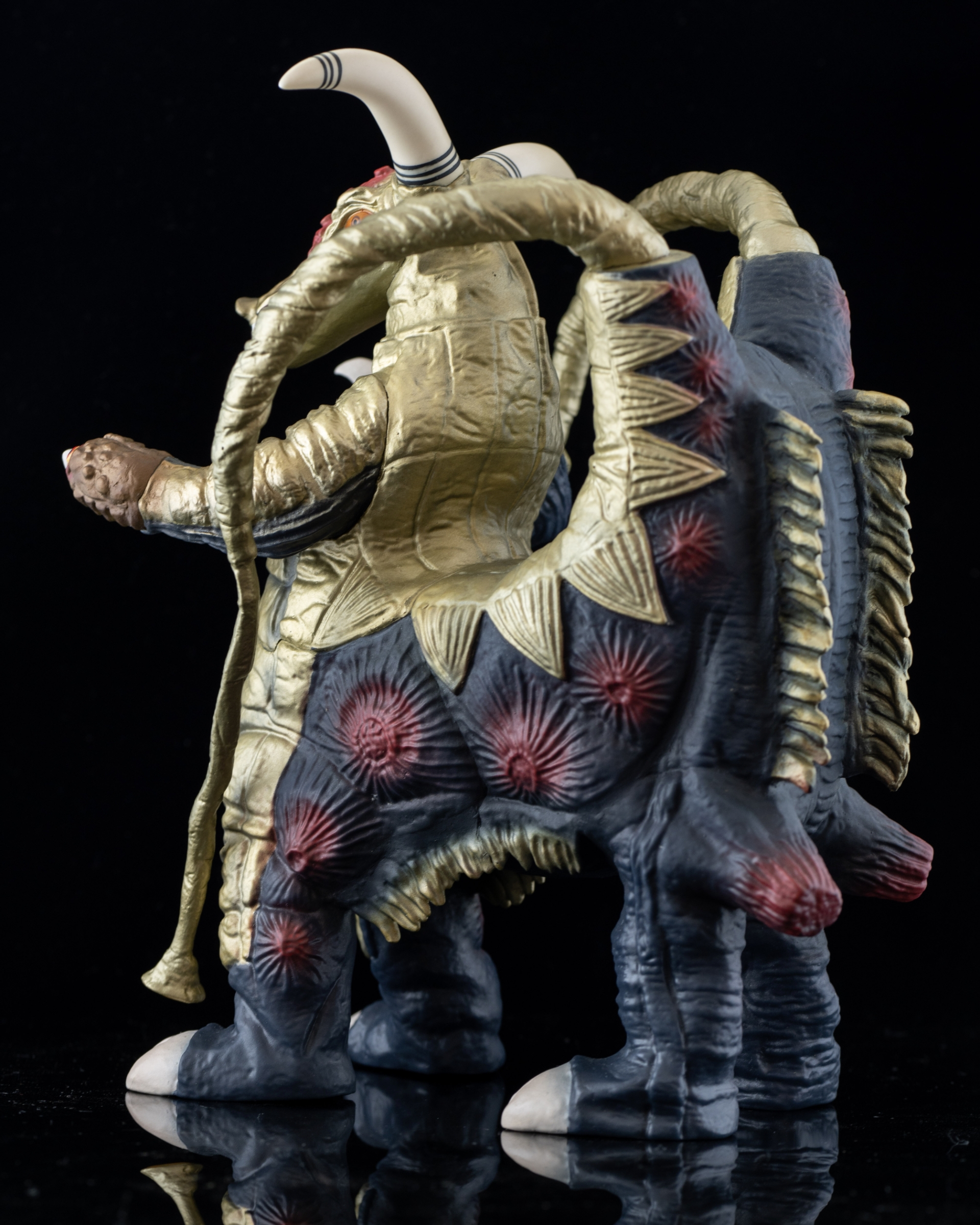 レビュー】ウルトラ大怪獣シリーズ5000EX ソフビ ブロッケン レビュー】ウルトラ大怪獣シリーズ5000EX ソフビ ブロッケン