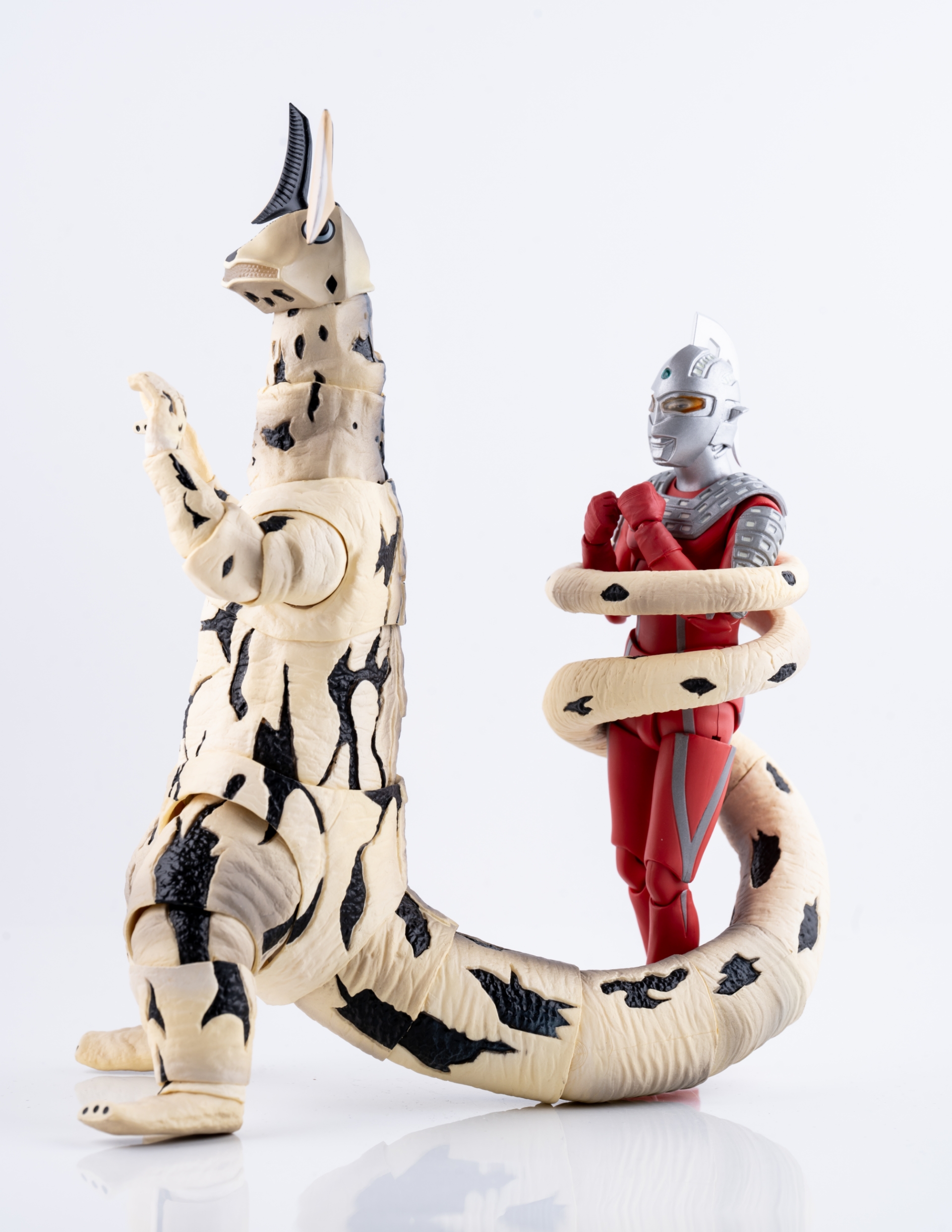 レビュー】S.H.figuarts エレキング : 関節フィギュア庫