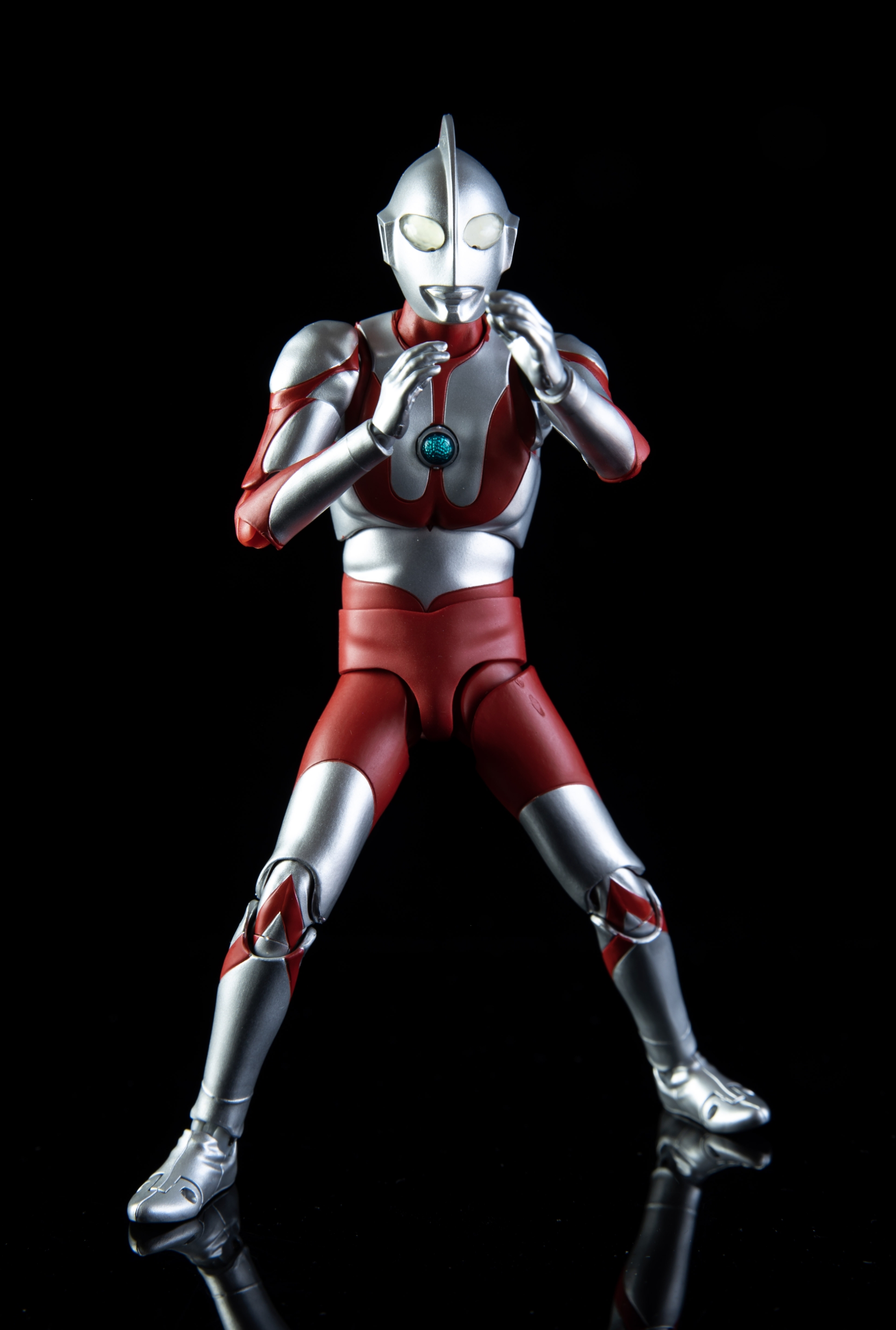 レビュー】S.H.figuarts ウルトラマン 真骨彫製法 : 関節フィギュア庫