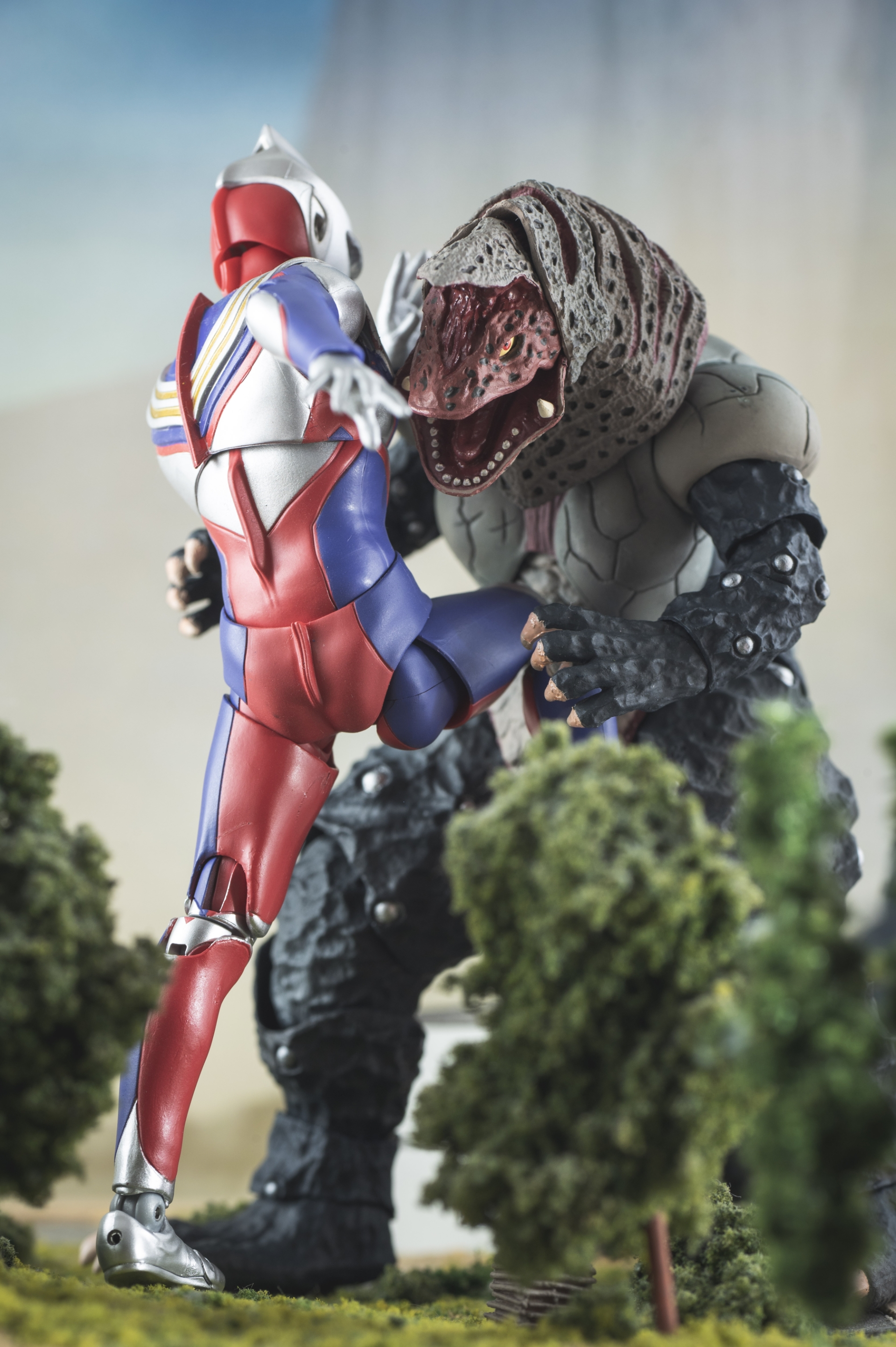 送料無料 ULTRA-ACT ゴルザ ウルトラアクト ウルトラマンティガ 魂 ...