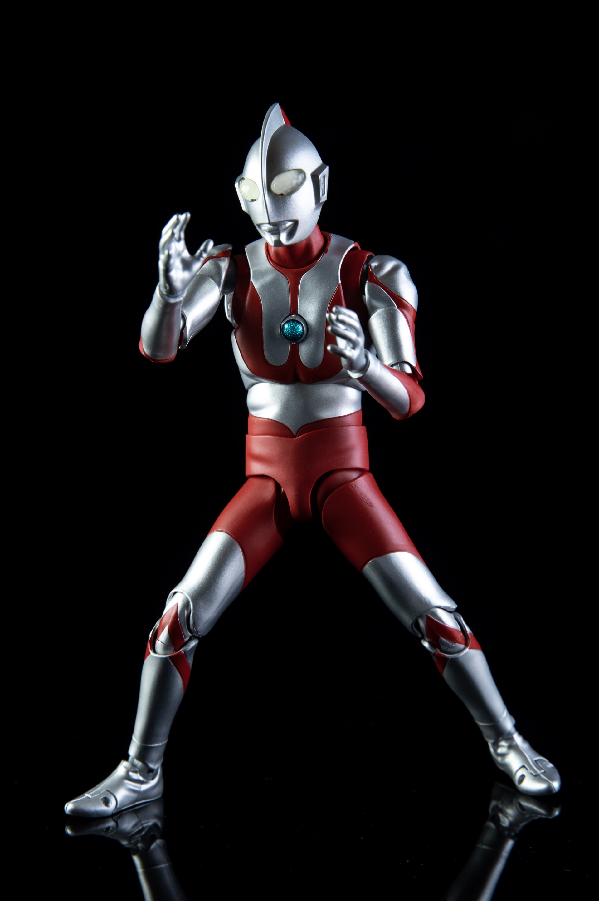 レビュー】S.H.figuarts ウルトラマン 真骨彫製法 : 関節フィギュア庫