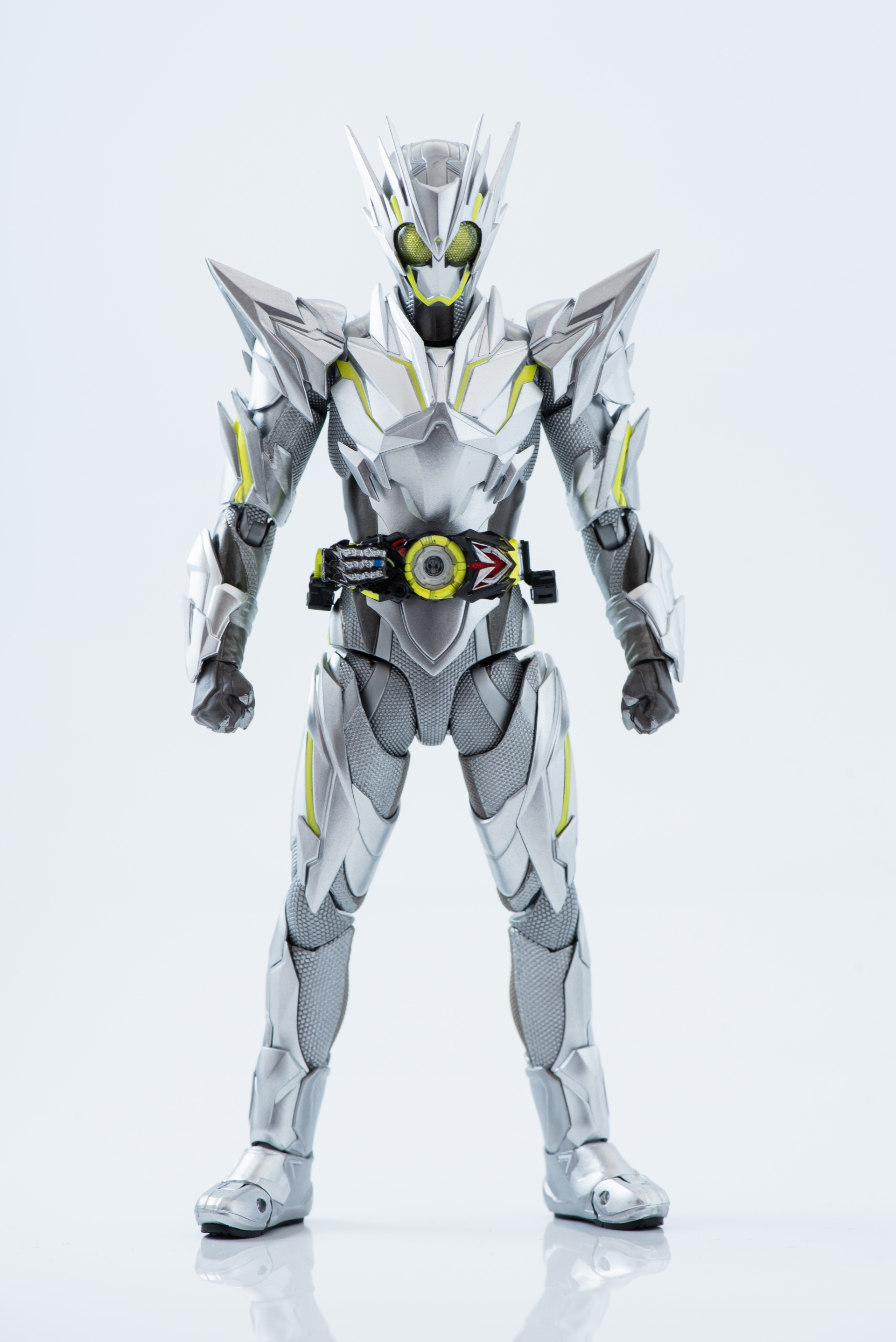 S.H.Figuarts仮面ライダーゼロワン メタルクラスターホッパー S.H.フィギュアーツ 仮面ライダーゼロワン メタルクラスタ