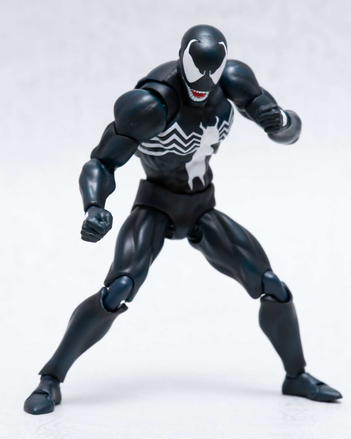 レビュー】MAFEX ヴェノム(COMIC ver.) : 関節フィギュア庫