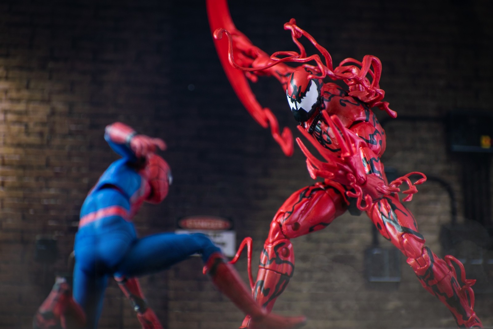 レビュー】マーベルレジェンド カーネイジ : 関節フィギュア庫 レビュー】マーベルレジェンド カーネイジ : 関節フィギュア庫