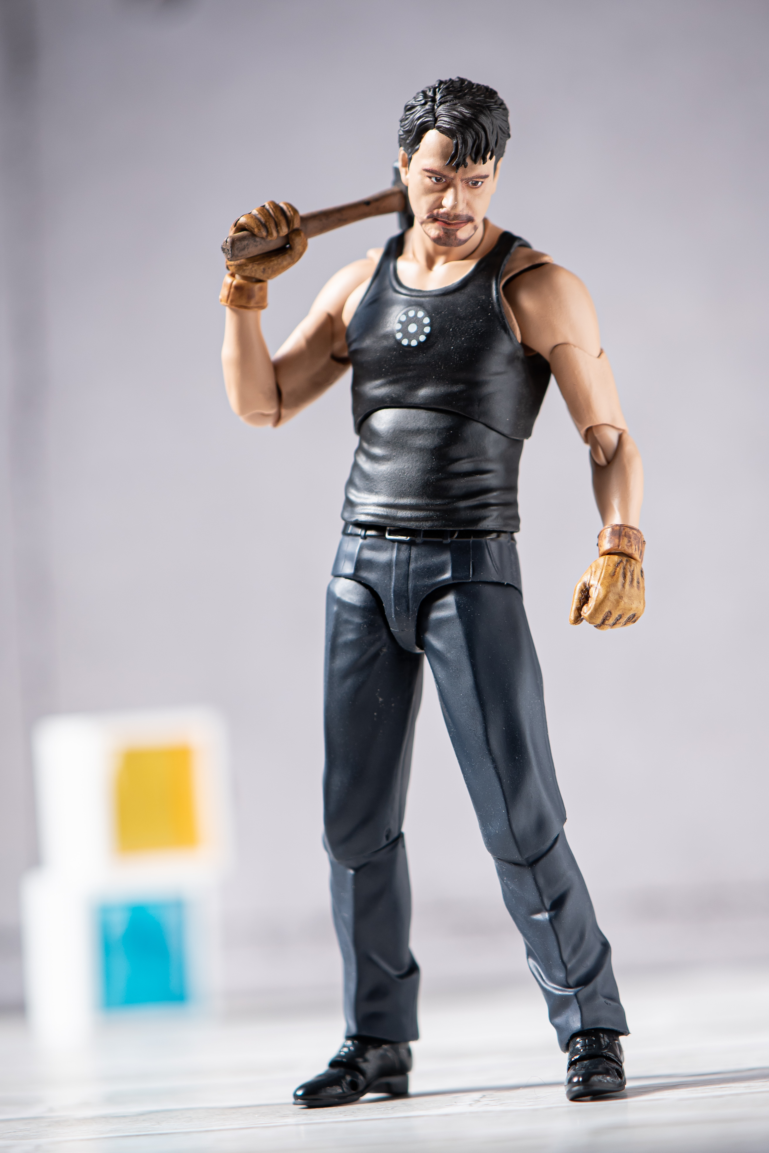 レビュー】S.H.figuarts トニー・スターク 〈Birth of Iron man レビュー】S.H.figuarts トニー・スターク 〈Birth of Iron man