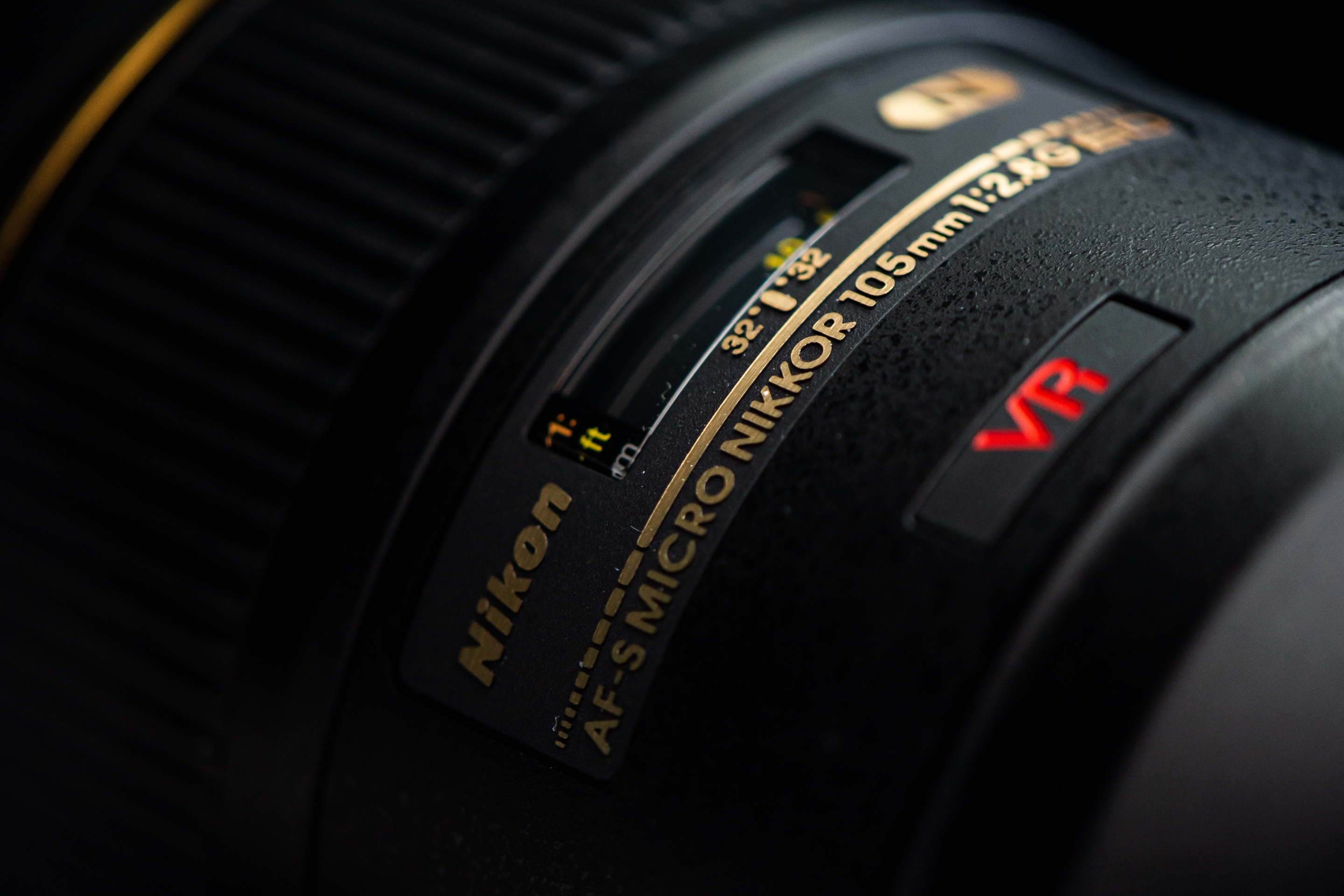 Nikon AF MICRO NIKKOR 105mm f/1.8（整備品）