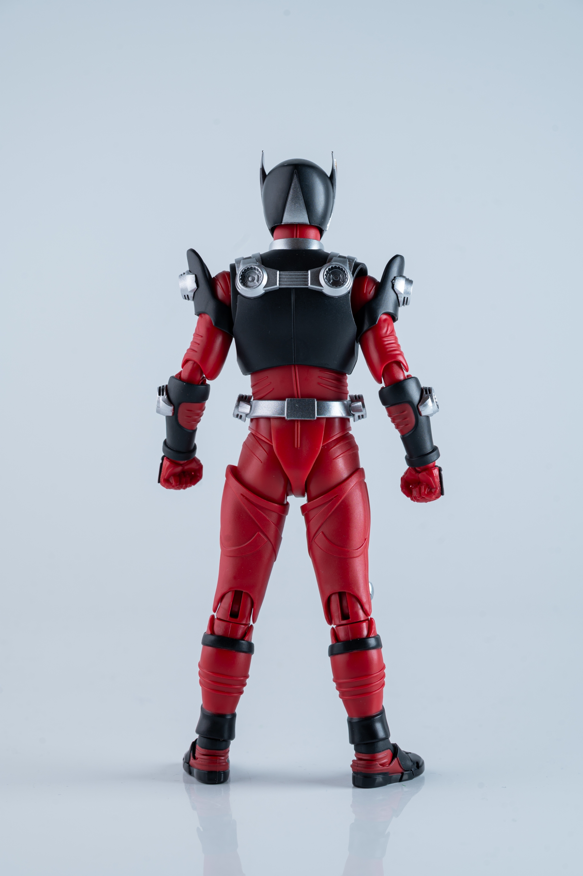 仮面ライダー龍騎 真骨彫 レビュー】S.H.Figuarts（真骨彫製法） 仮面ライダー龍騎