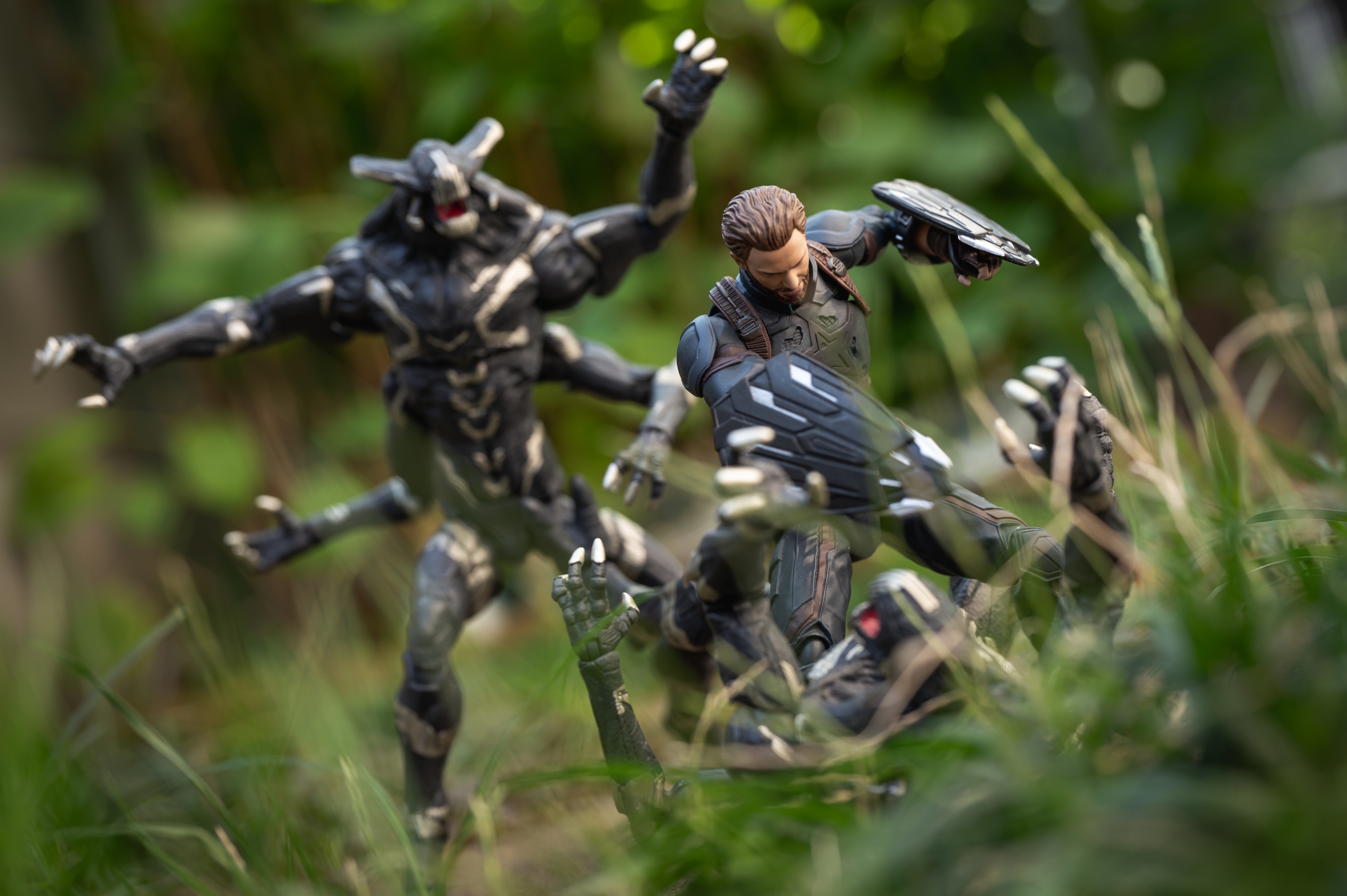 Amazon.com: Marvel Legends Series Outriders, Avengers