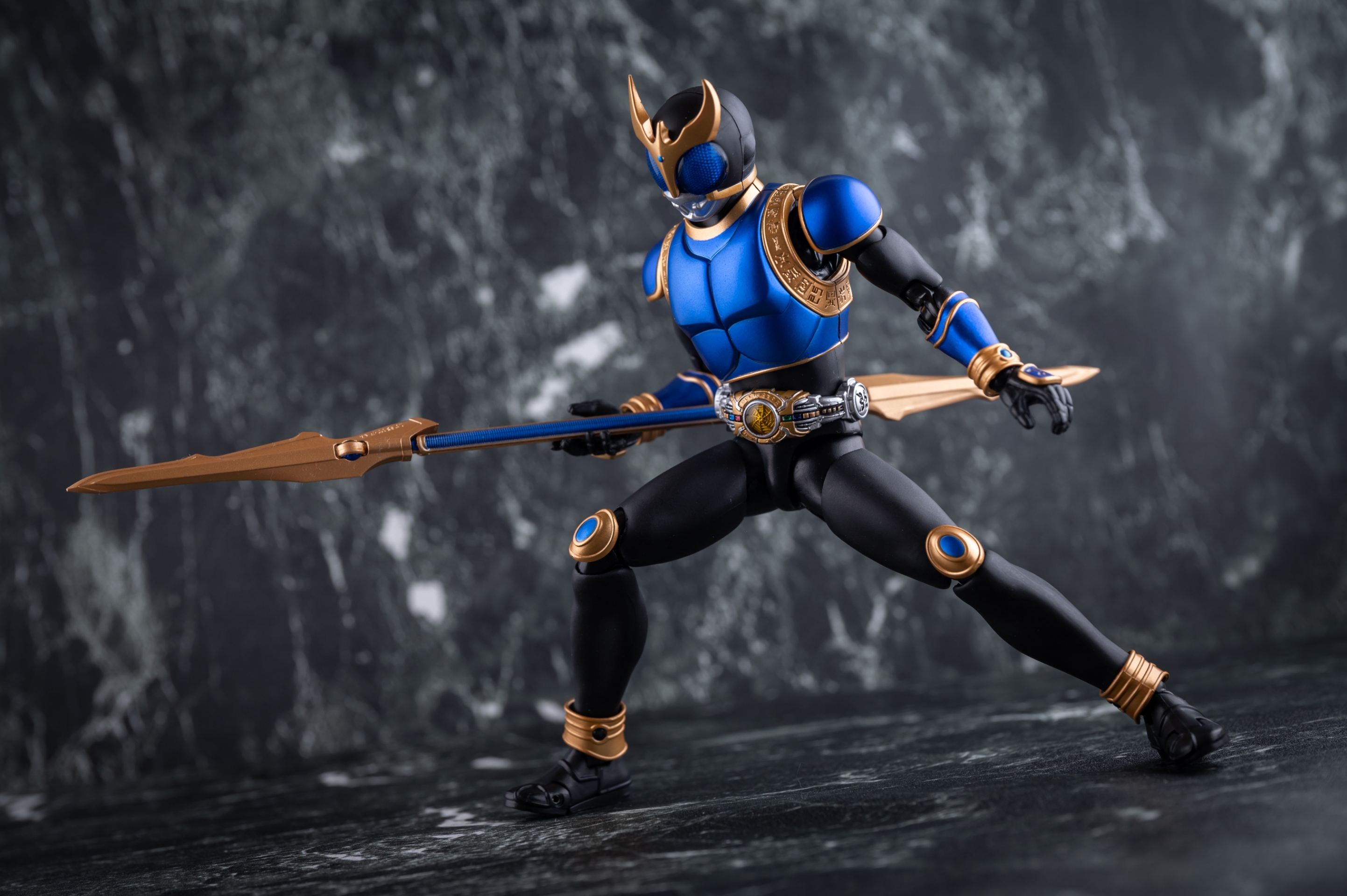 レビュー】S.H.figuarts 仮面ライダークウガ ライジングドラゴン 真骨