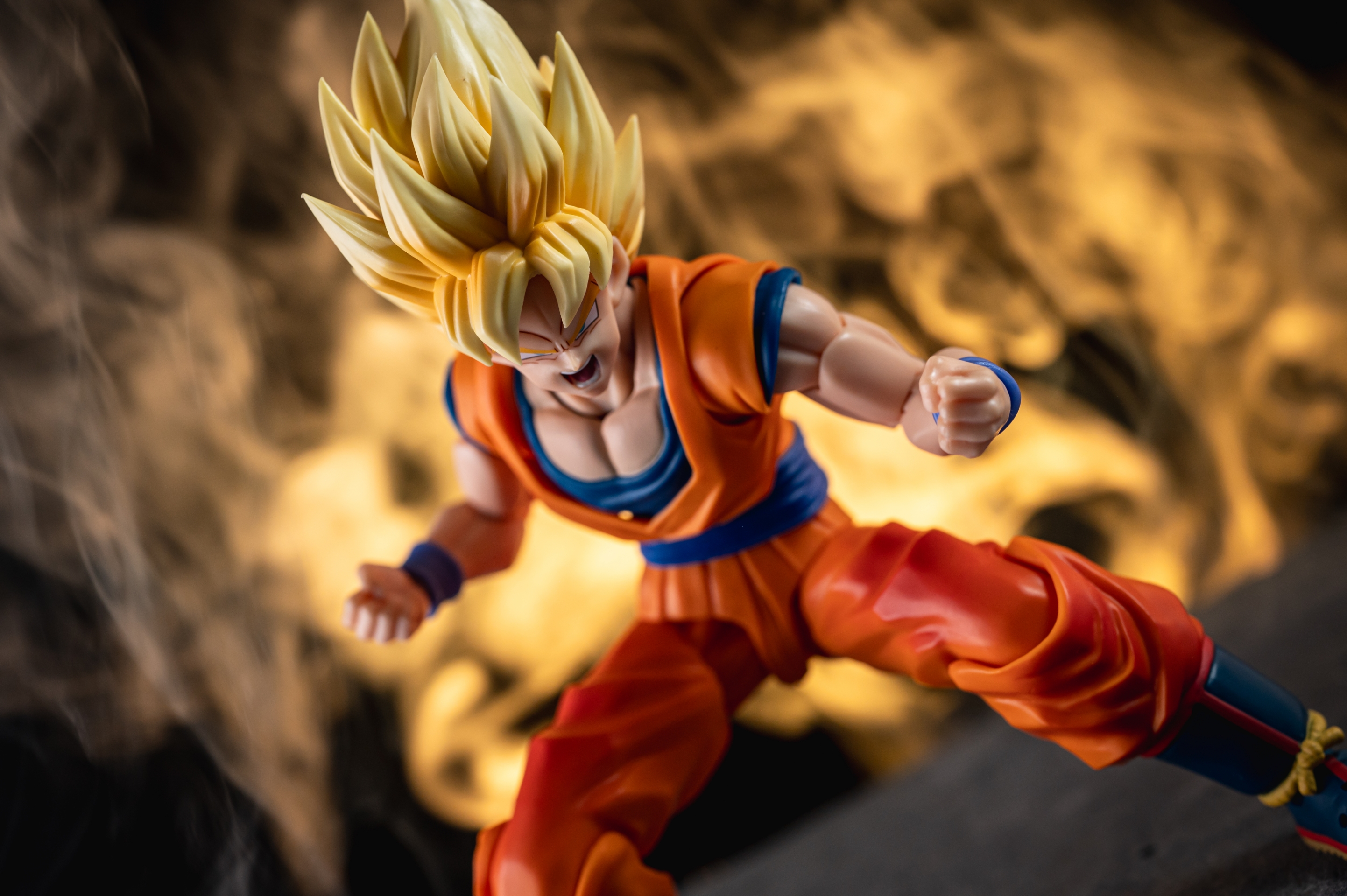 レビュー】S.H.figuarts 超サイヤ人孫悟空 〈決戦の幕開け〉 : 関節