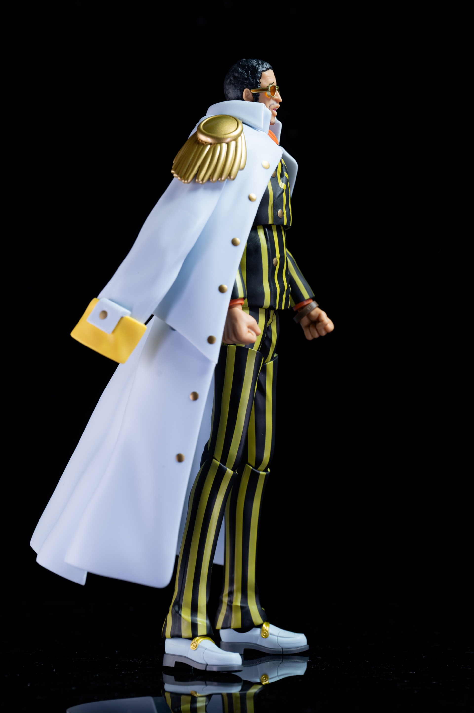 レビュー】S.H.Figuarts ボルサリーノ -未来島エッグヘッド- : 関節