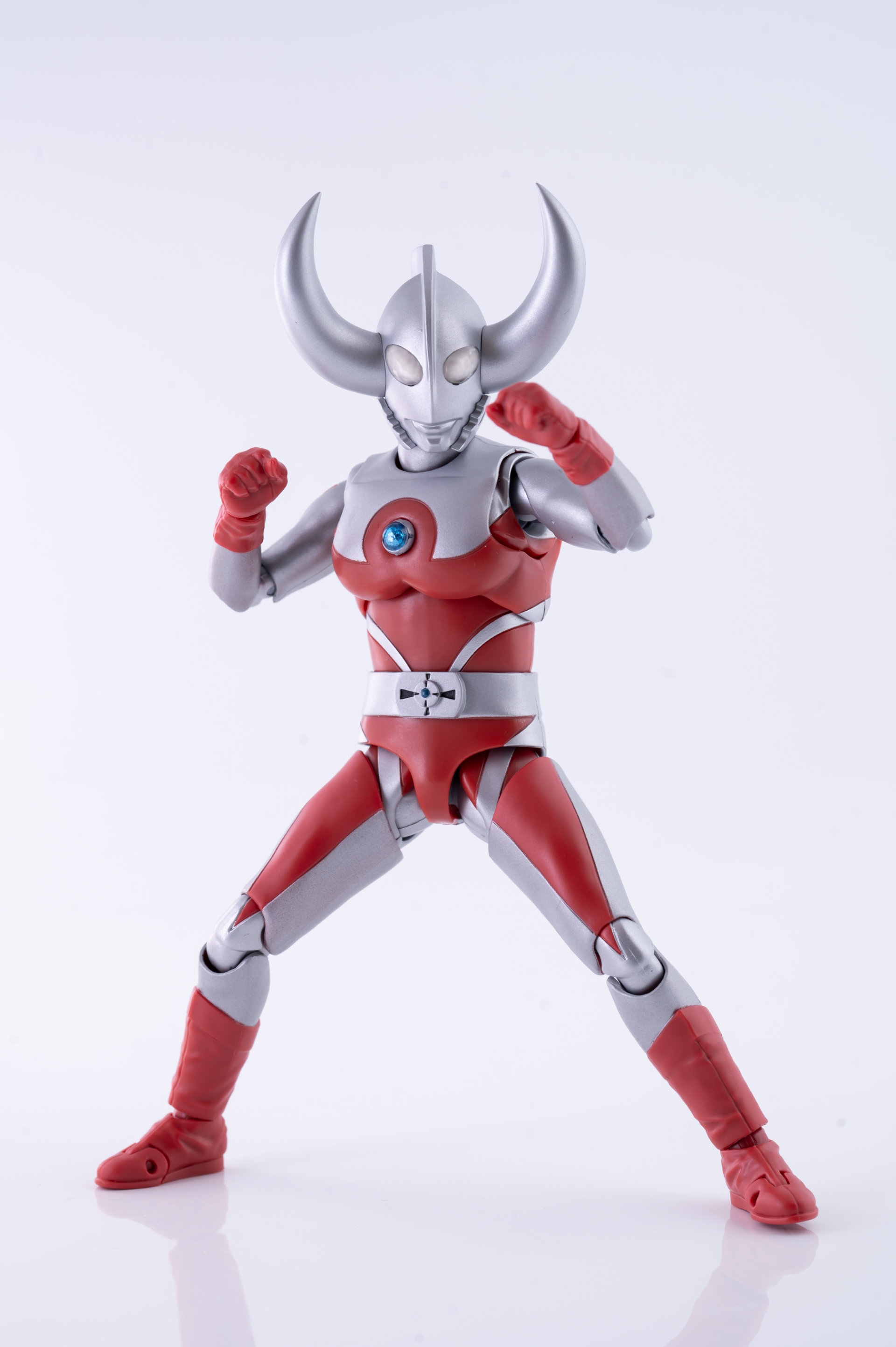 S.H.Figuarts ウルトラの父 – TSUBURAYA STORE ONLINE
