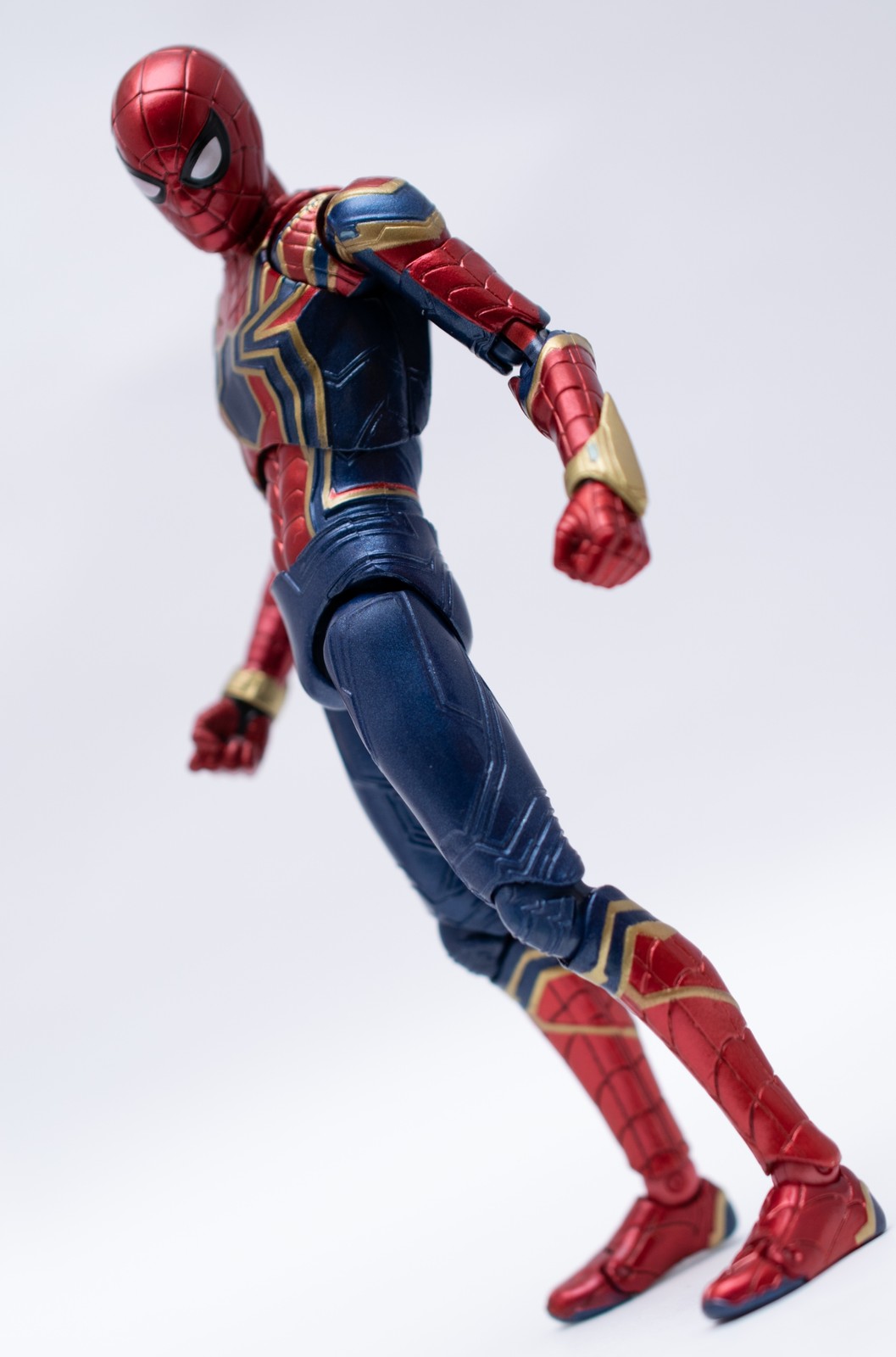 MARVEL - 中古品 MAFEX アイアンスパイダー スパイダーマン レビュー】MAFEX アイアン・スパイダー : 関節フィギュア庫