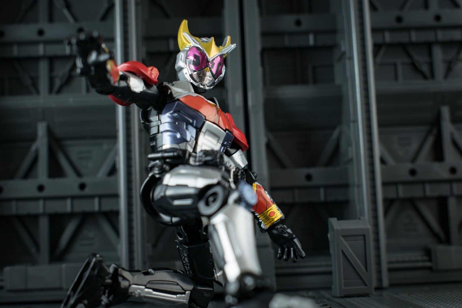 装動 Ride4 仮面ライダージオウ クウガアーマー レビュー 関節フィギュア庫