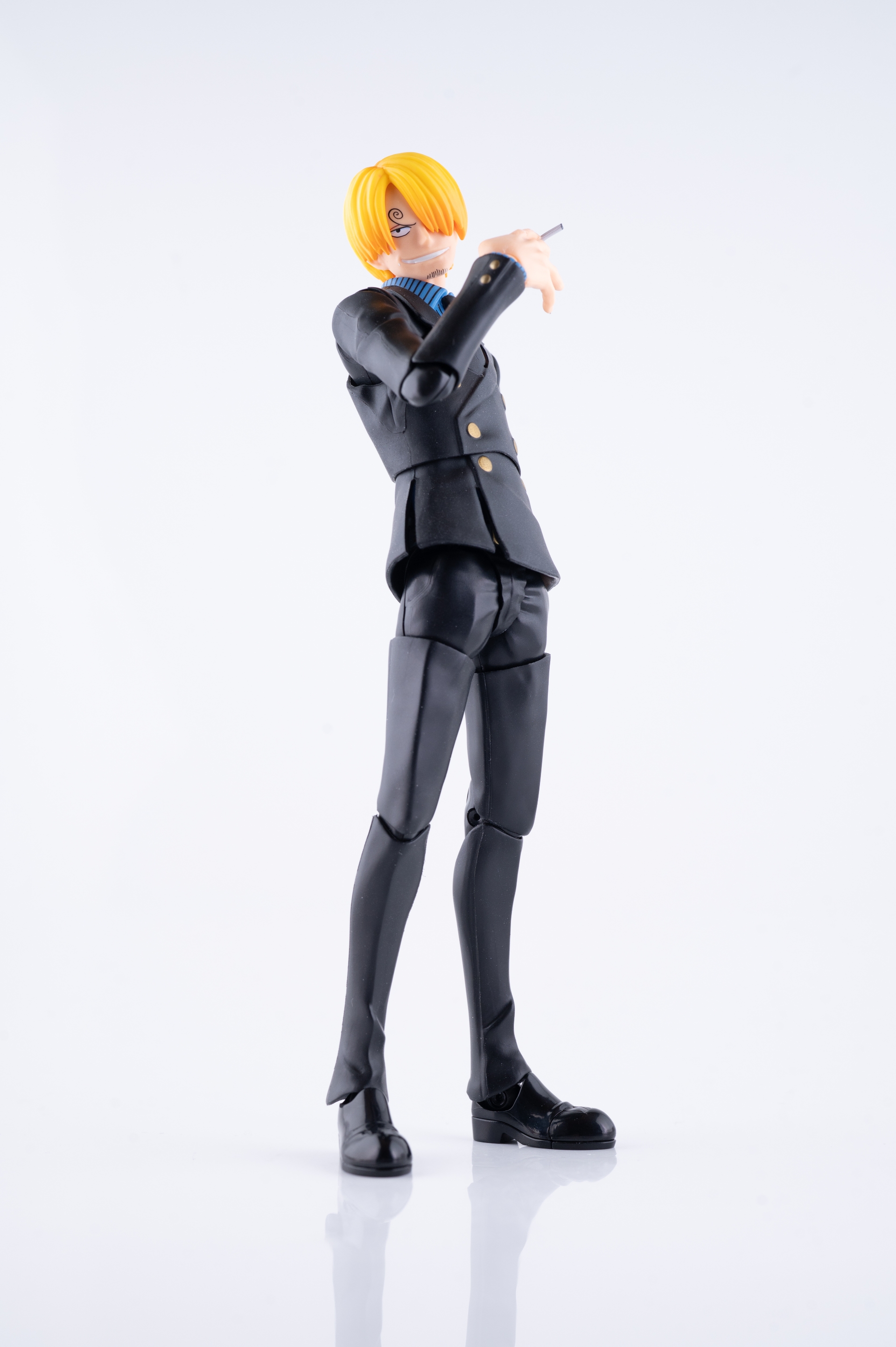 レビュー】S.H.figuarts サンジ -冒険の夜明け- : 関節フィギュア庫