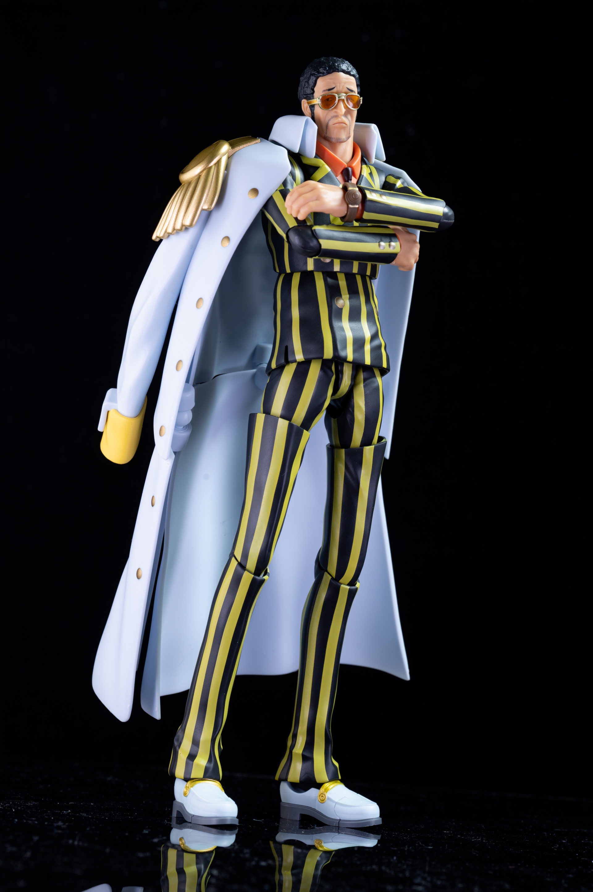 レビュー】S.H.Figuarts ボルサリーノ -未来島エッグヘッド- : 関節