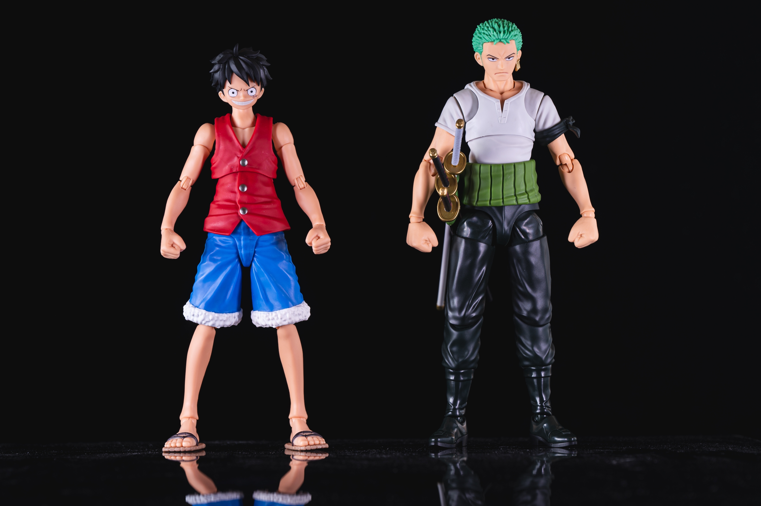 モンキー・D・ルフィ　ロロノア・ゾロ　冒険の夜明け　フィギュアーツ S.H.フィギュアーツ ロロノア・ゾロ -冒険の夜明け- (完成品