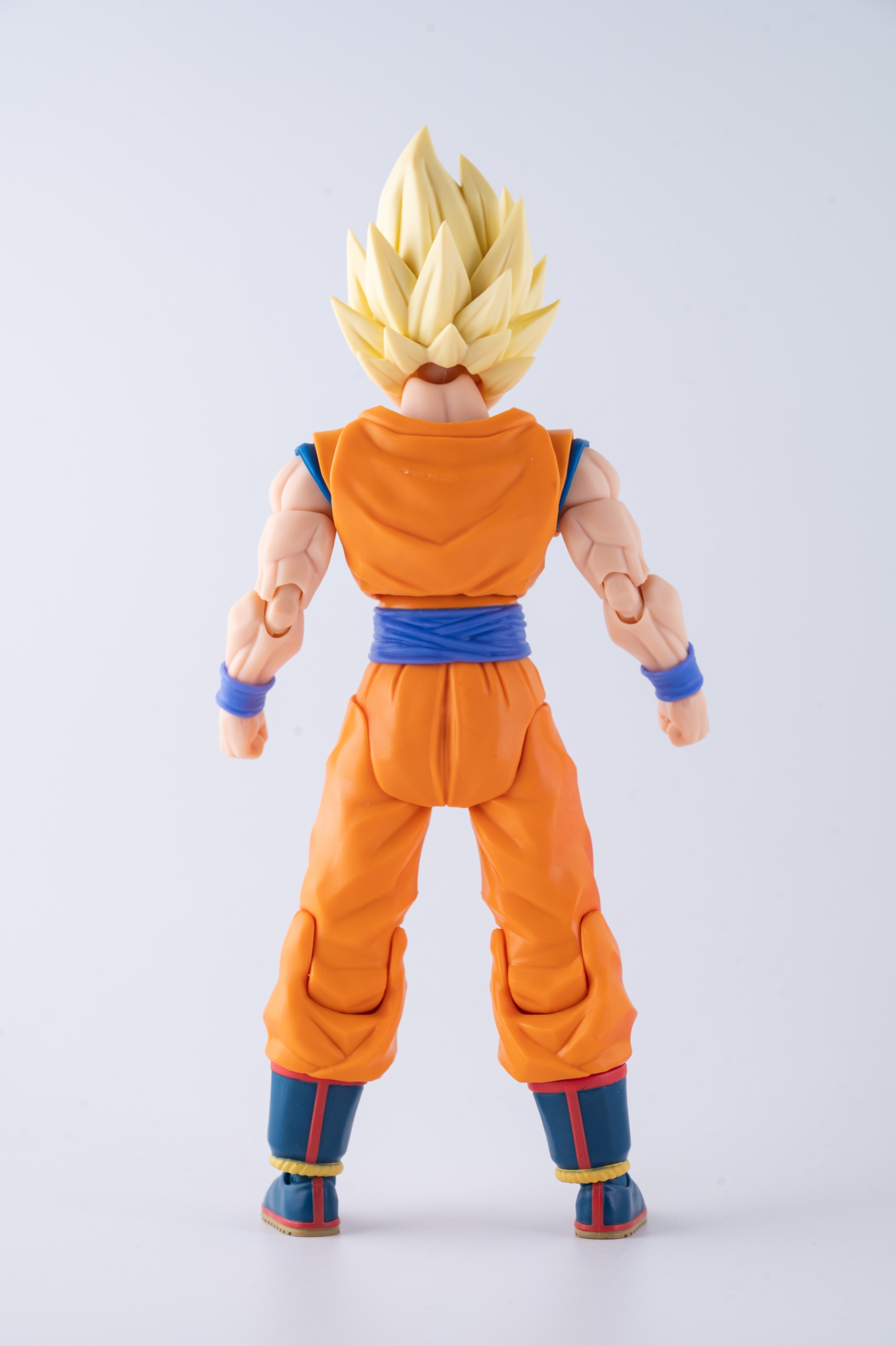 レビュー】S.H.figuarts 超サイヤ人孫悟空 〈決戦の幕開け〉 : 関節