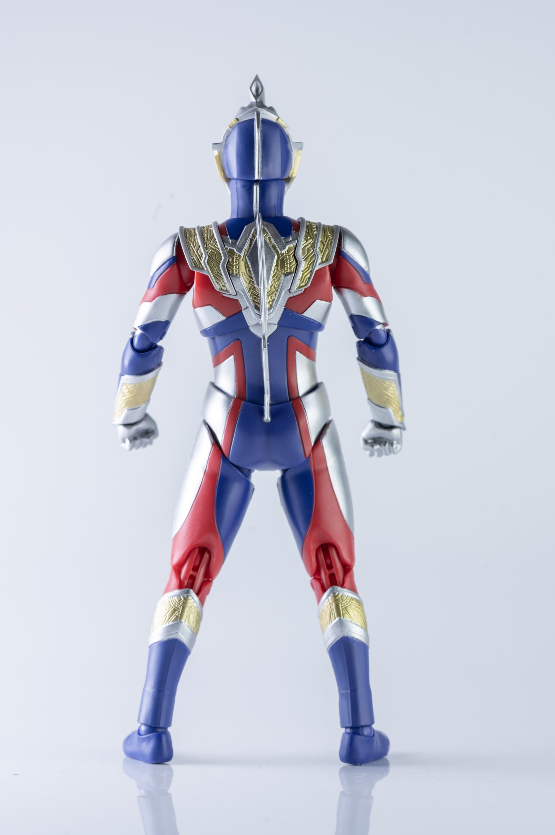 S H.Figuarts ウルトラマントリガー Amazon | TAMASHII NATIONS S.H.フィギュアーツ ウルトラマン