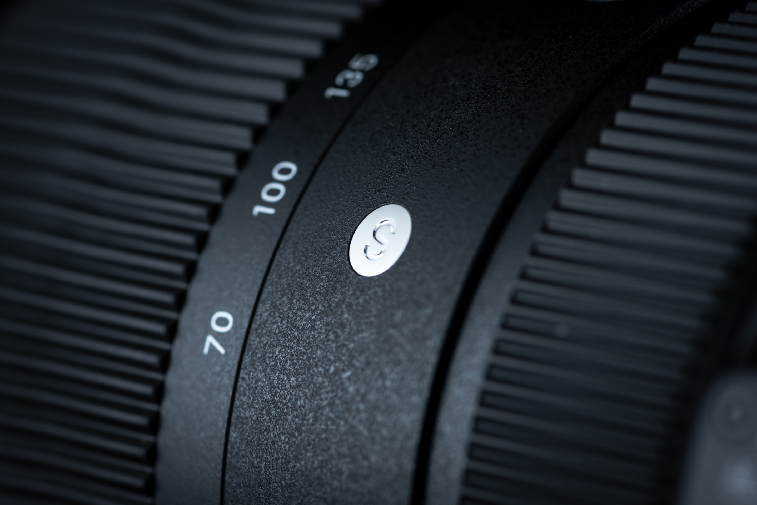 作例あり】SIGMA 70-200mm F2.8 DG OS HSM Sports 簡易レビュー 作例あり】SIGMA 70-200mm F2.8 DG OS HSM Sports 簡易レビュー