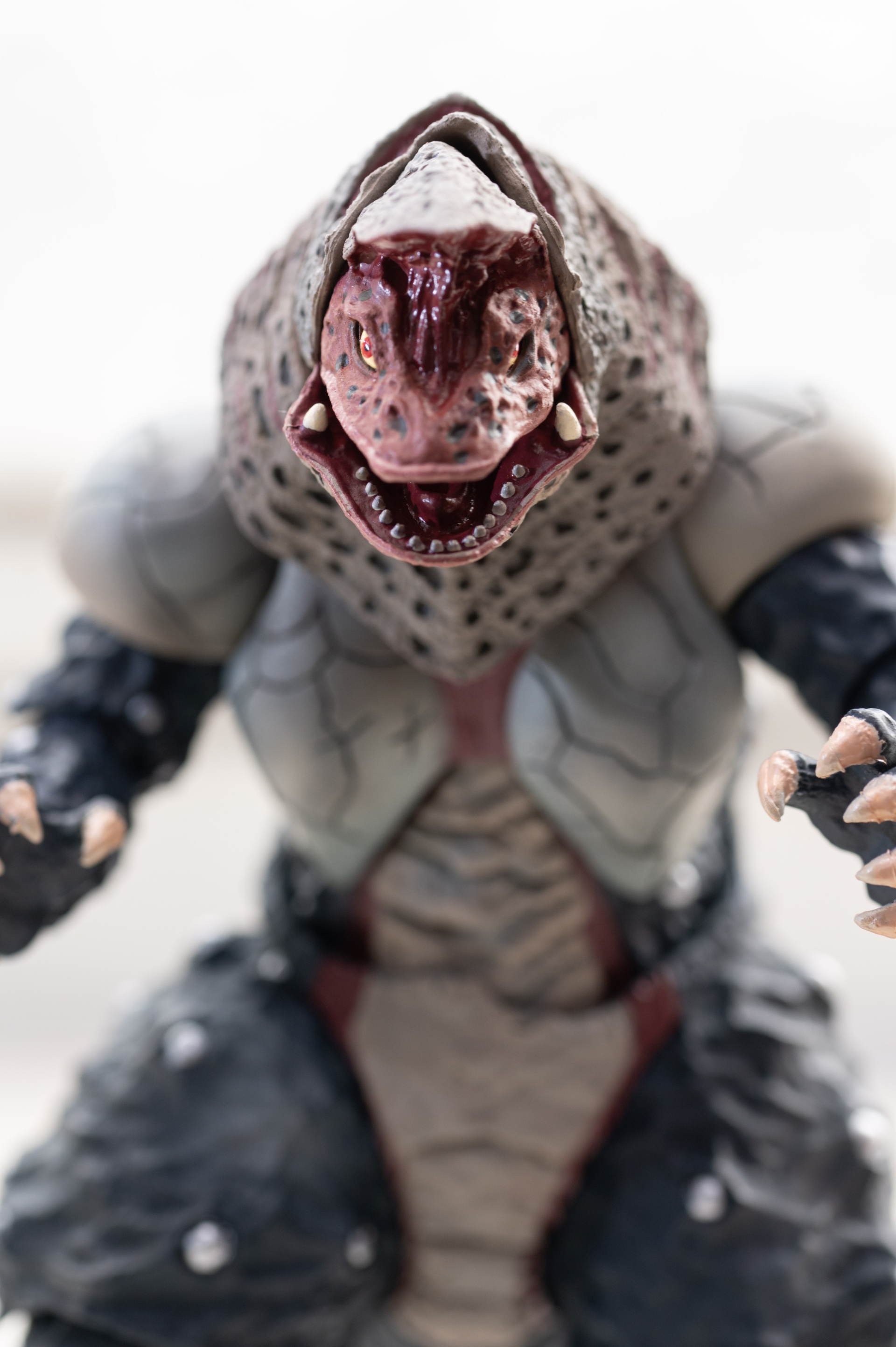 レビュー】S.H.figuarts ゴルザ : 関節フィギュア庫