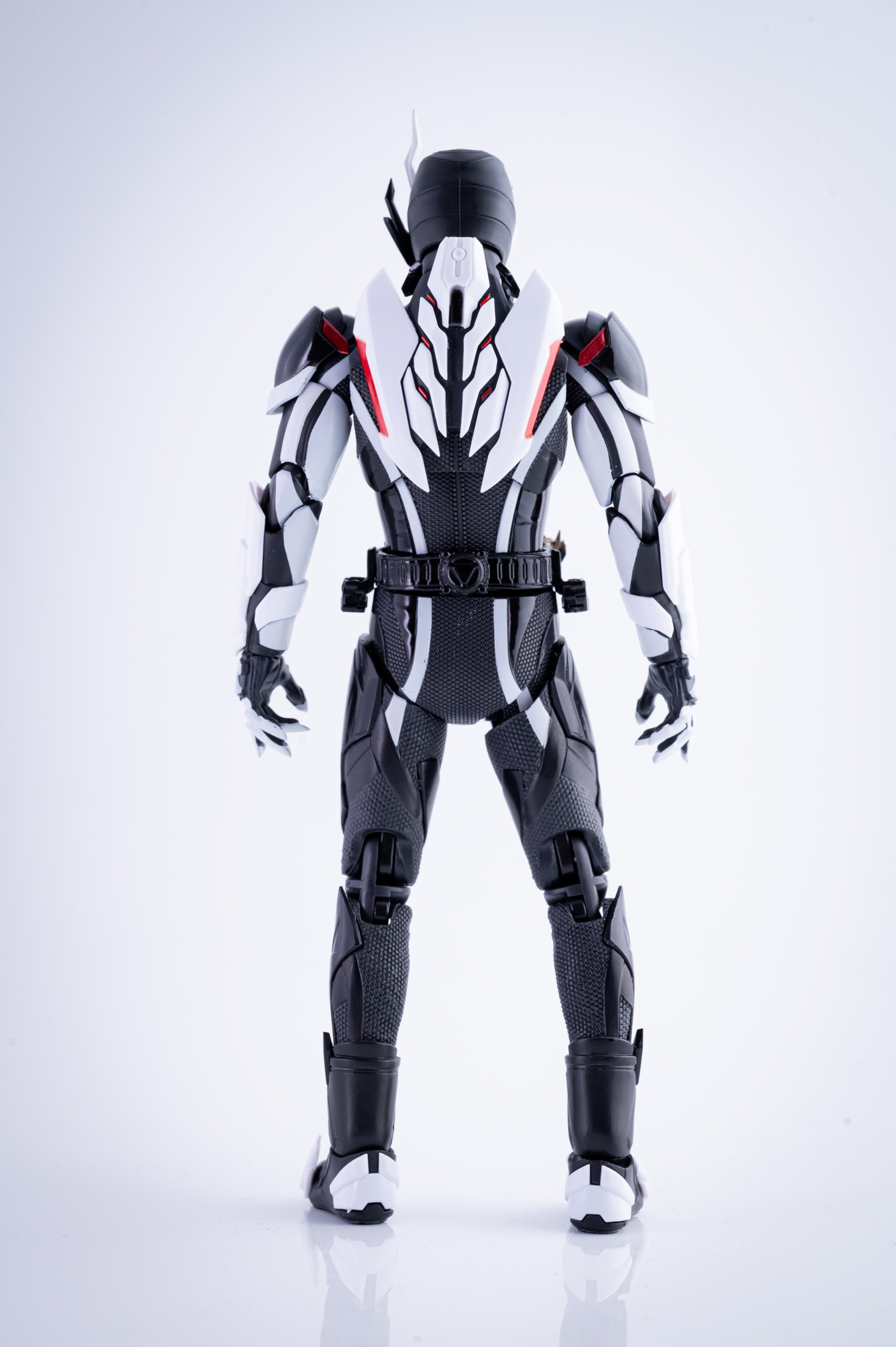 新品未開封】s.h.figuarts 仮面ライダーアークワン 【公式通販】