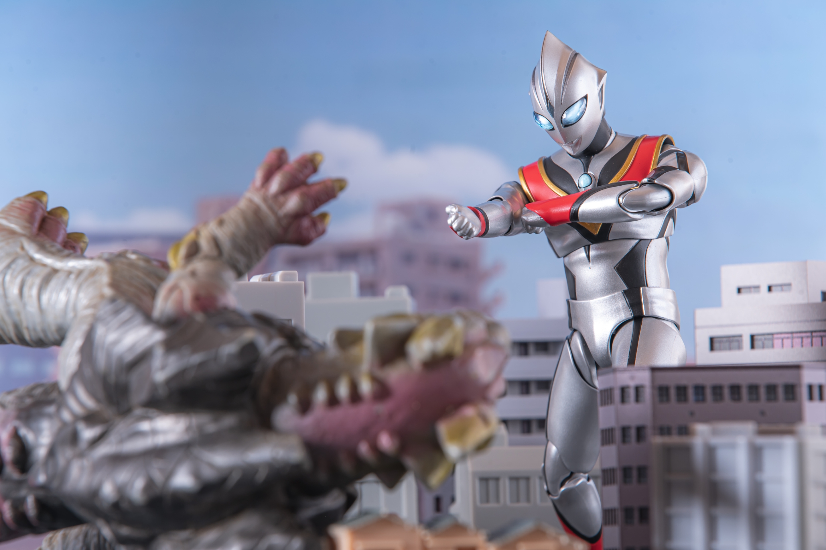 レビュー】S.H.figuarts イーヴィルティガ 真骨彫製法 : 関節フィギュア庫