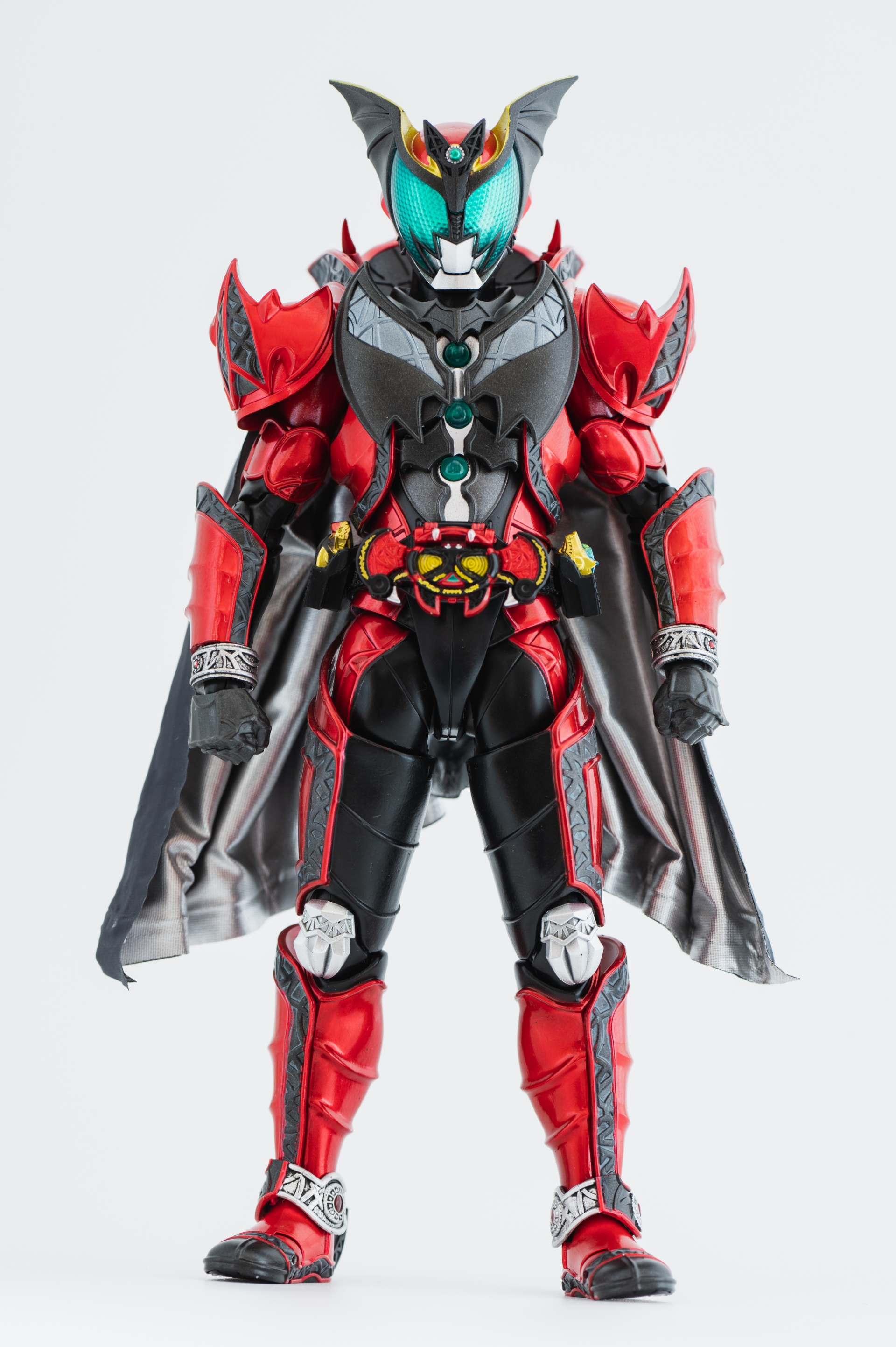 2体セット S.H.フィギュアーツ (真骨彫製法) 仮面ライダーダークキバ