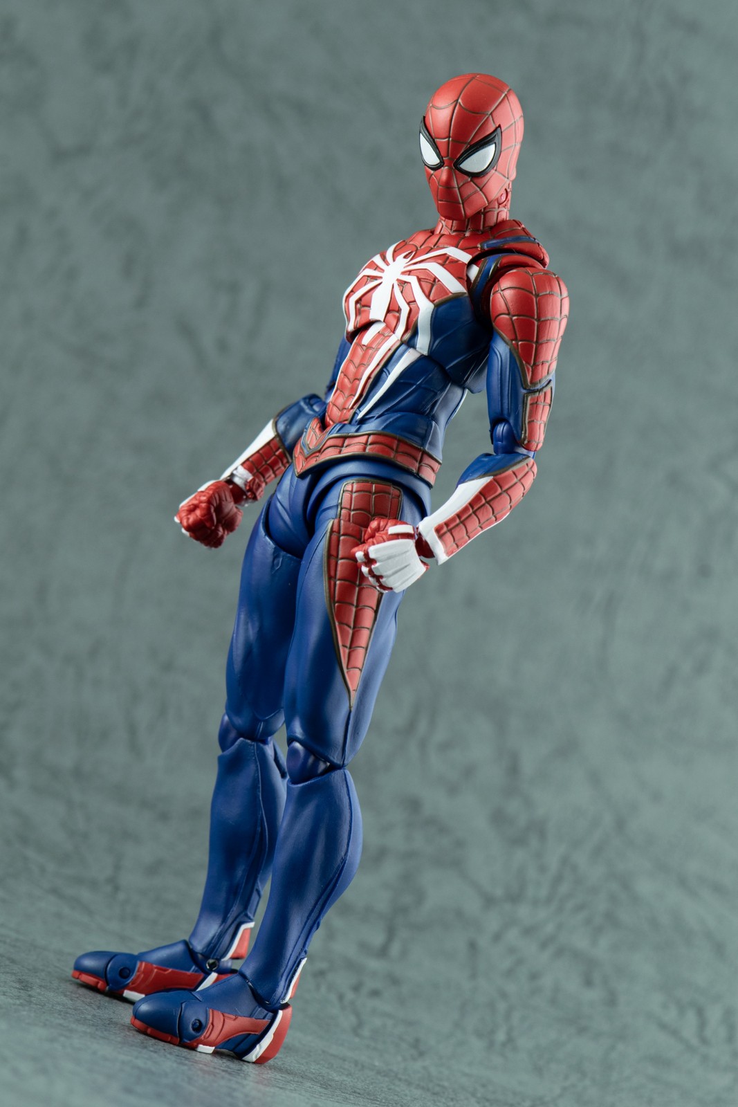 レビュー】S.H.figuarts スパイダーマン アドバンス・スーツ : 関節