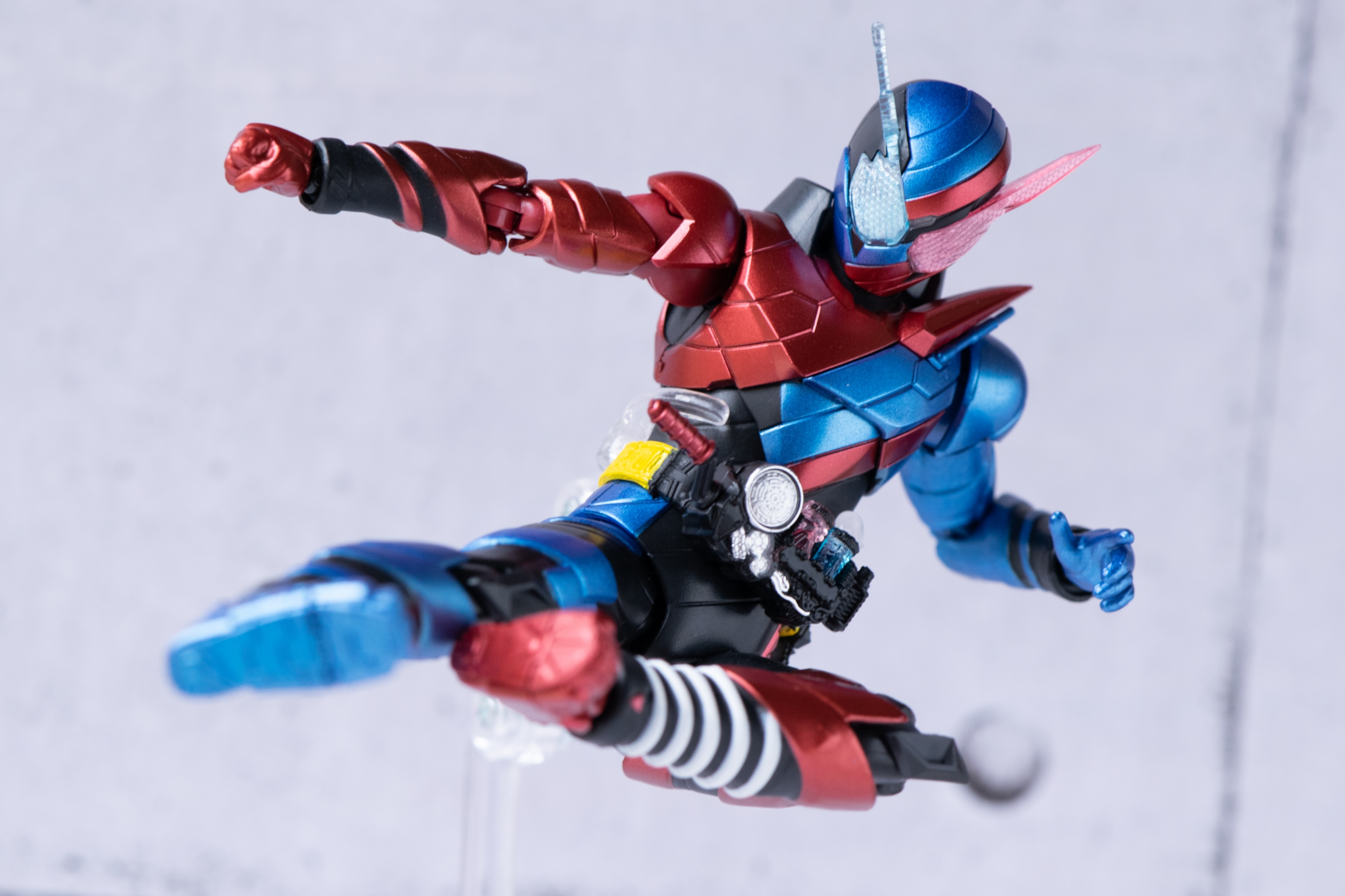 S H Figuarts 仮面ライダービルド ラビットタンクフォーム Best Selection レビュー 関節フィギュア庫