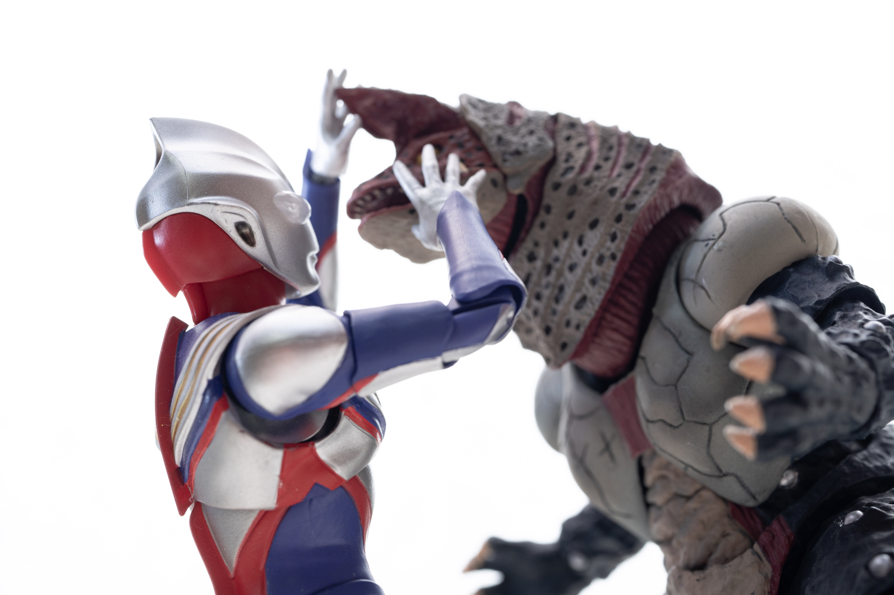 レビュー】S.H.figuarts ゴルザ : 関節フィギュア庫