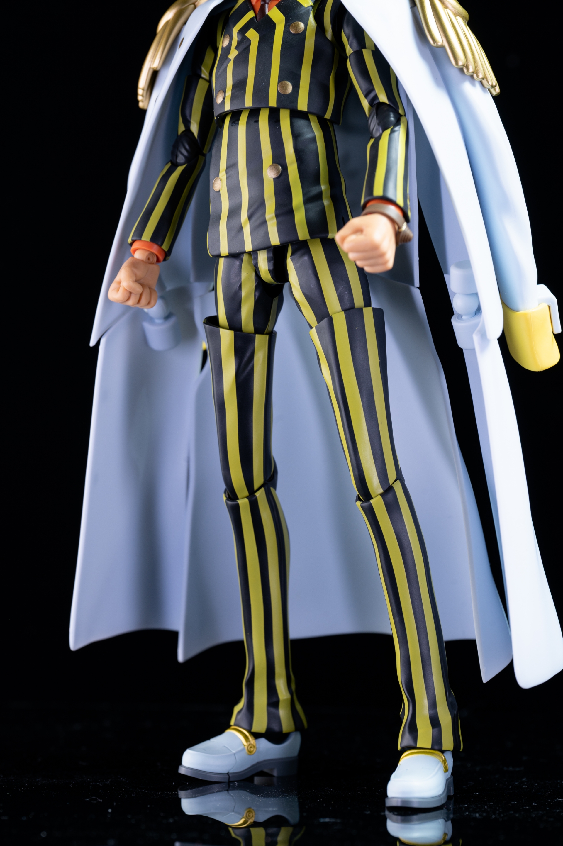 レビュー】S.H.Figuarts ボルサリーノ -未来島エッグヘッド- : 関節