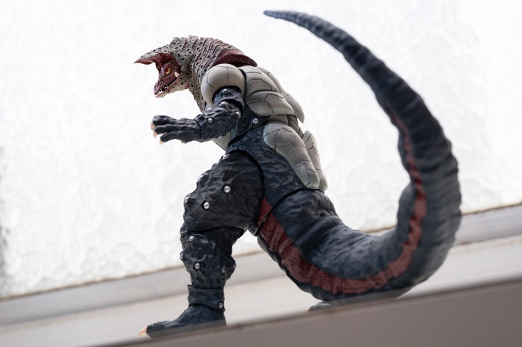 Amazon.com: S.H. Figuarts Ultraman Gorza, Approx. 6.1 inches