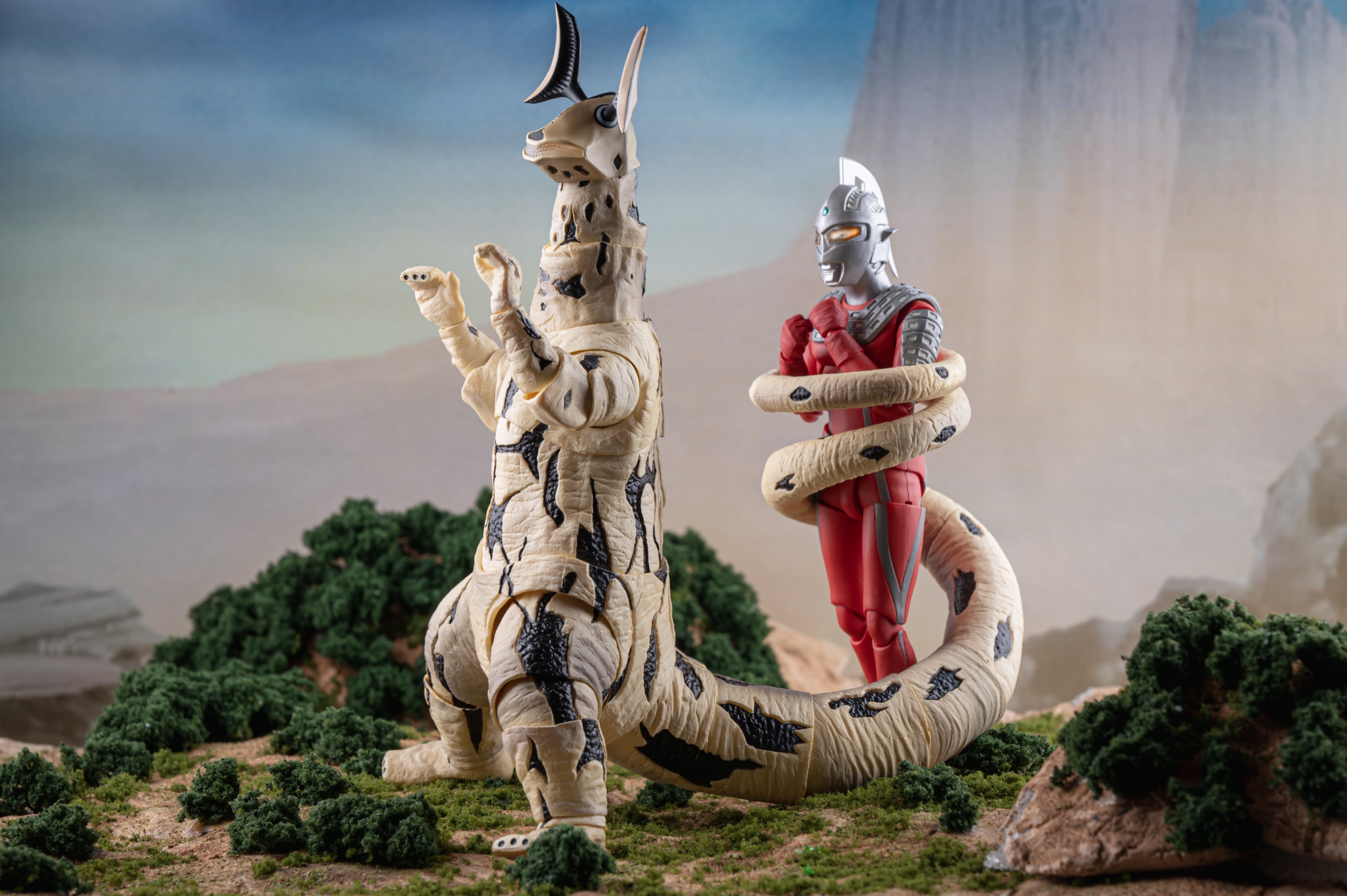 レビュー】S.H.figuarts エレキング : 関節フィギュア庫 レビュー】S.H.figuarts エレキング : 関節フィギュア庫