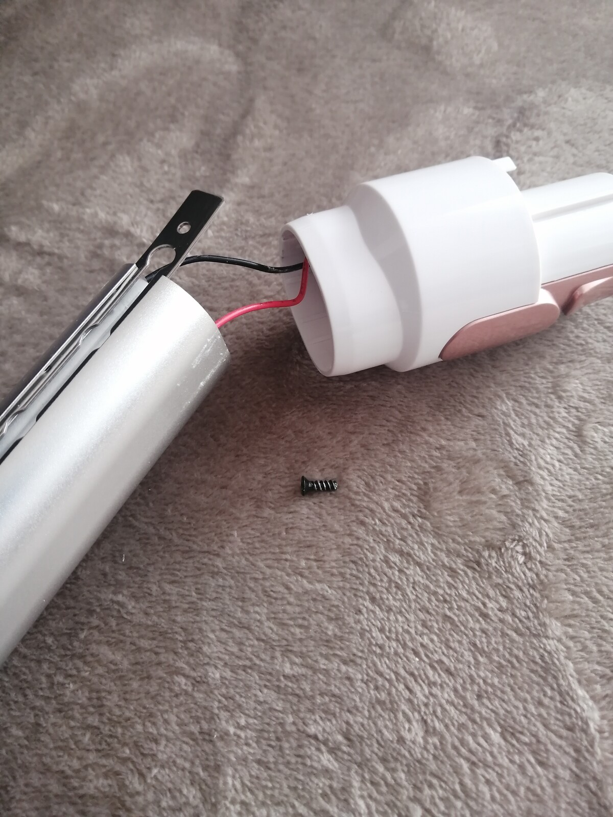2ヶ月前に買った掃除機が・・折れた！→メーカーの対応 : 専業主婦 