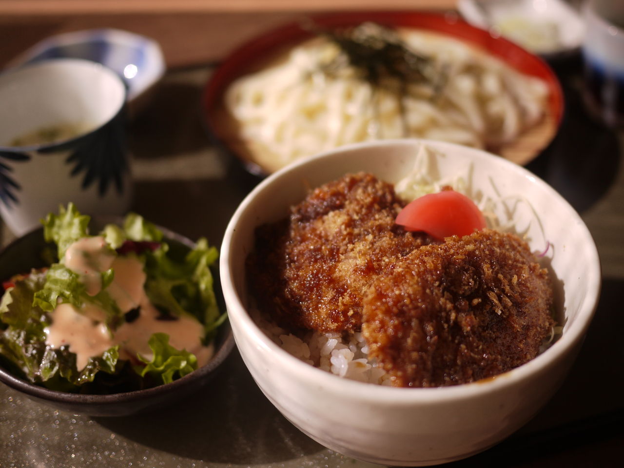 和 なごみ ダイニング飛天 で 地産グルメ御膳 群馬県桐生市 ソースかつ丼への道