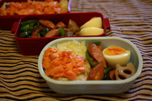 鮭弁。