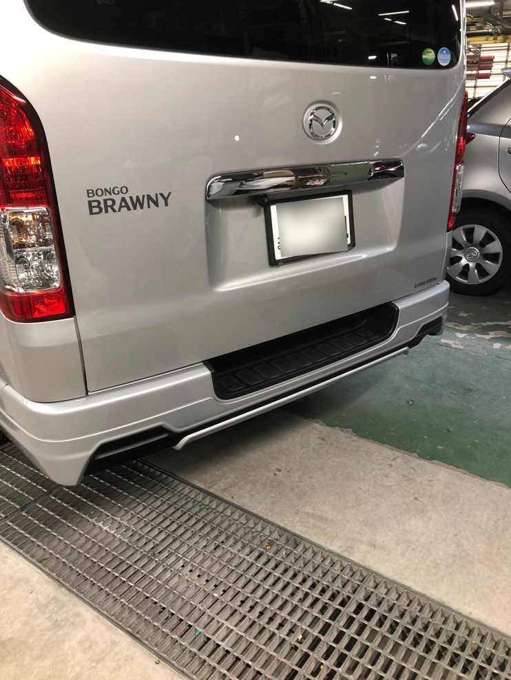 ハイエース TRDリアバンパースポイラー 新品未使用ハイエースバン TRD