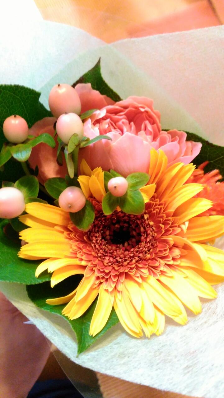 小さな花束 Domaniメイツ合田雅美の花と体が資本です 小さな花束 Domaniメイツ合田雅美の花と体が資本です