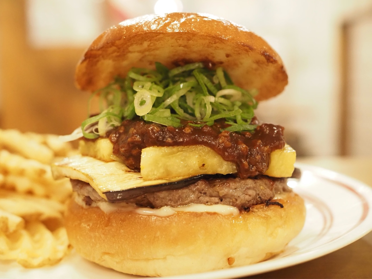 名古屋・伏見｜メイホクバーガー (MEIHOKU Burger)の期間限定「麻婆