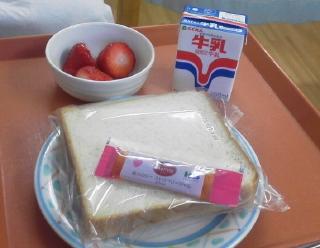pict-20130322阪奈朝食